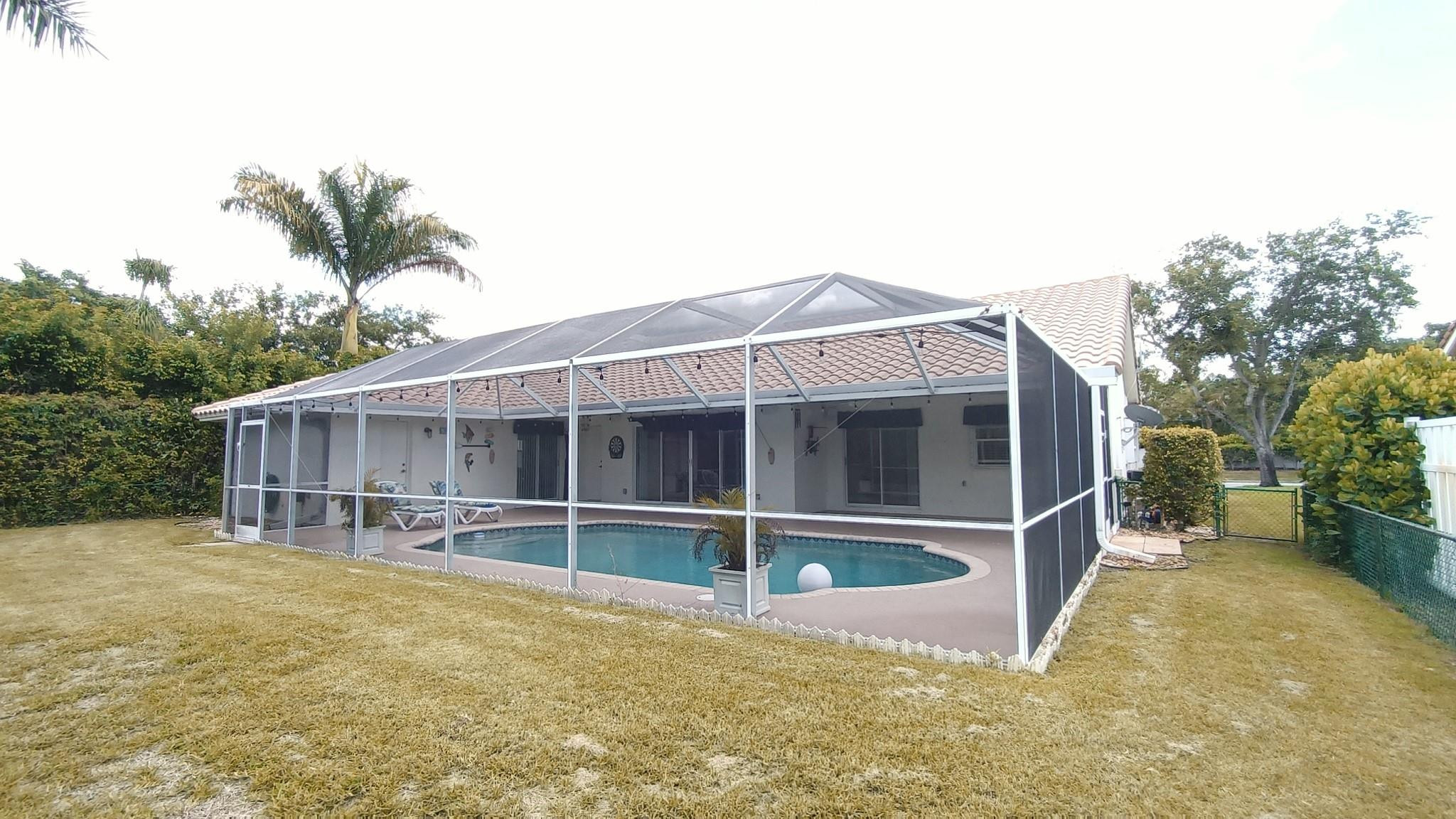 9712 NW 46th Mnr