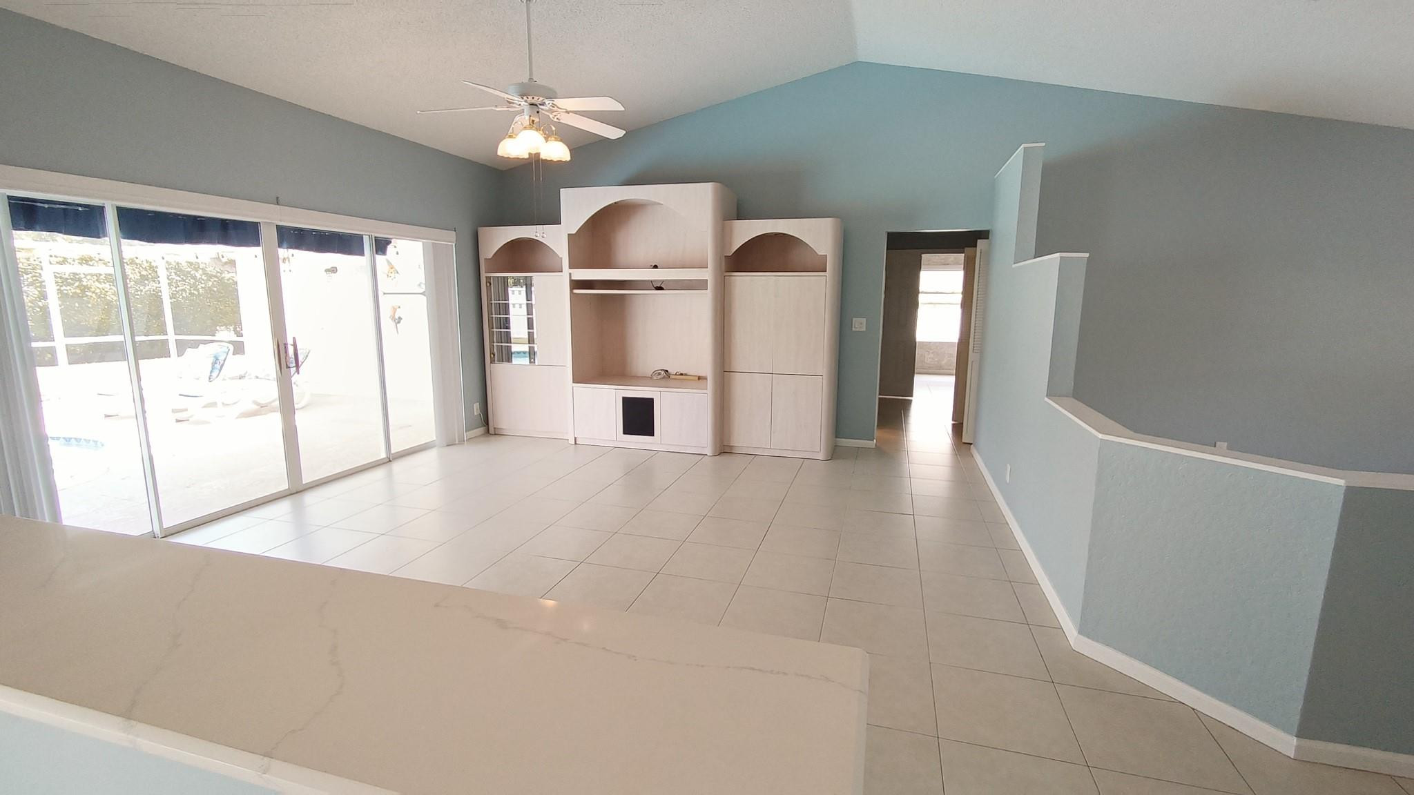 9712 NW 46th Mnr