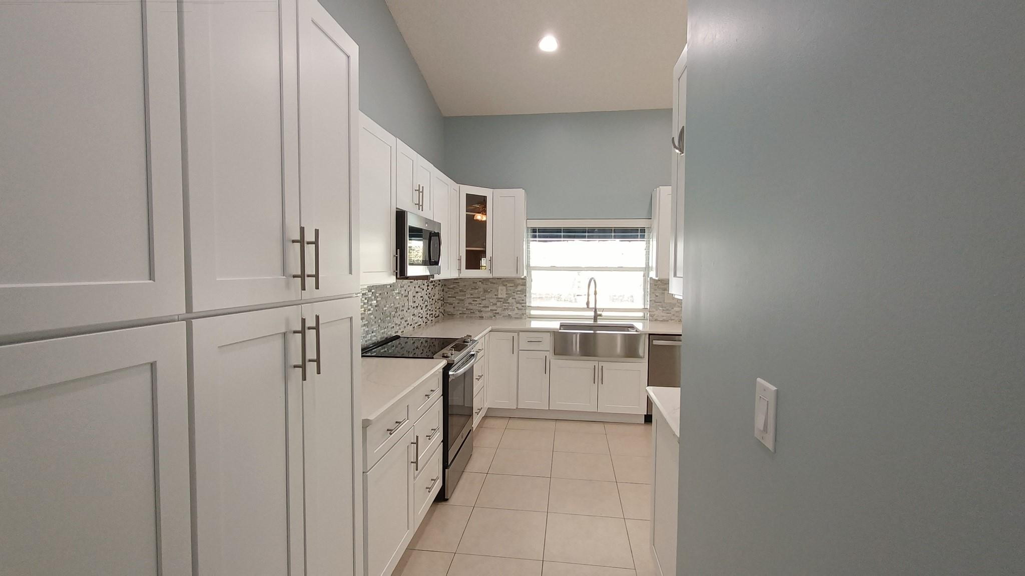 9712 NW 46th Mnr