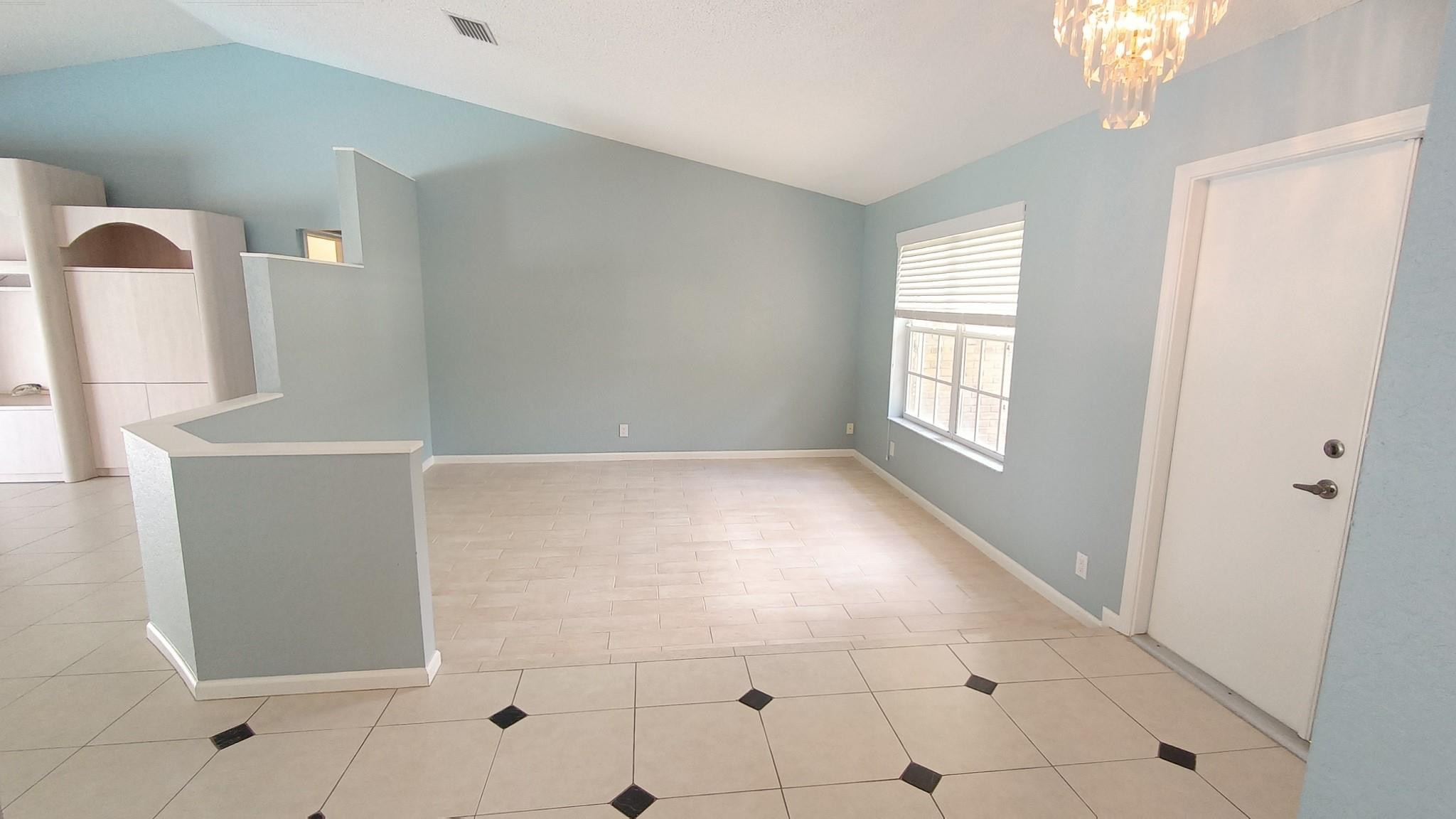 9712 NW 46th Mnr