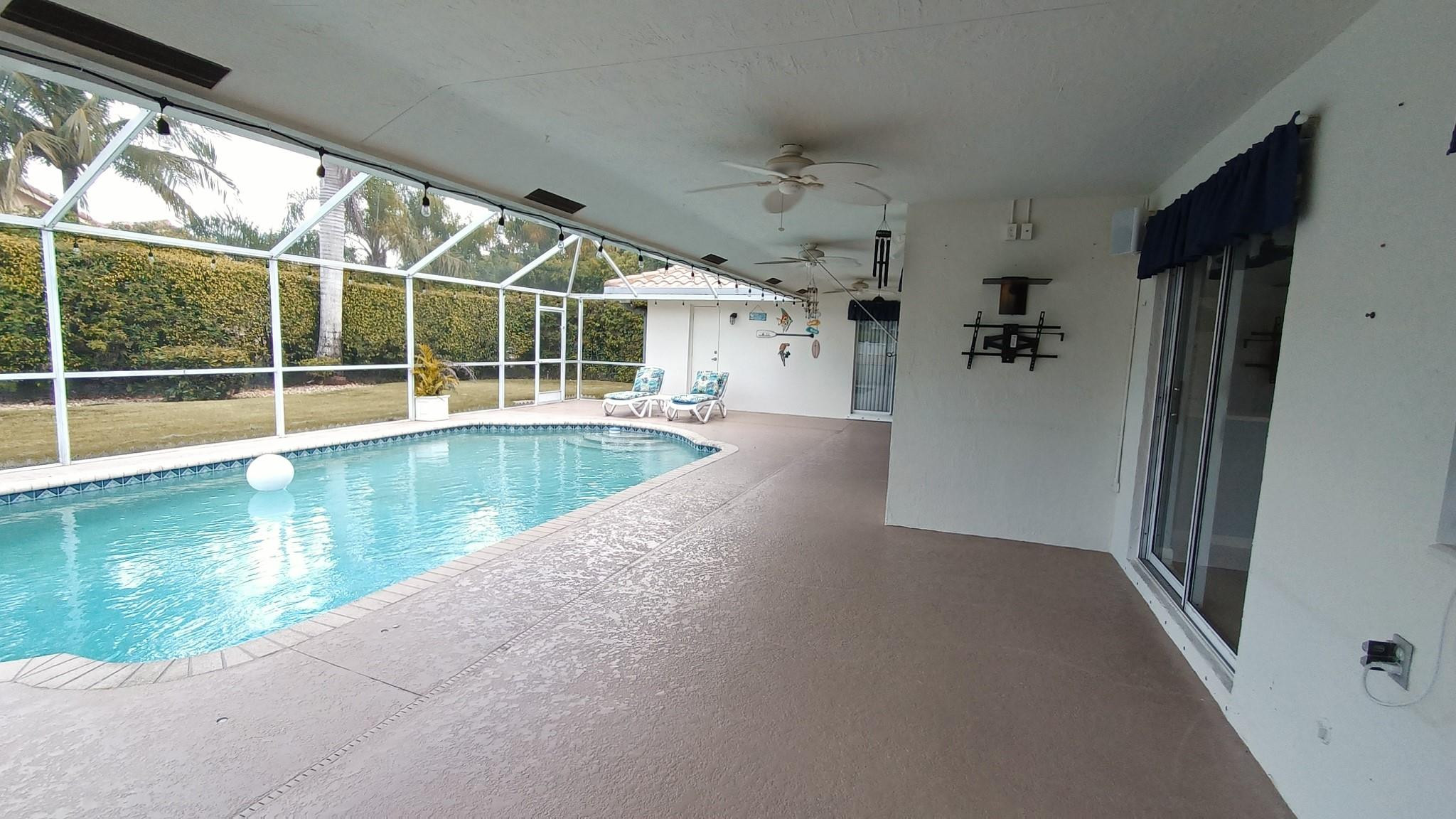 9712 NW 46th Mnr