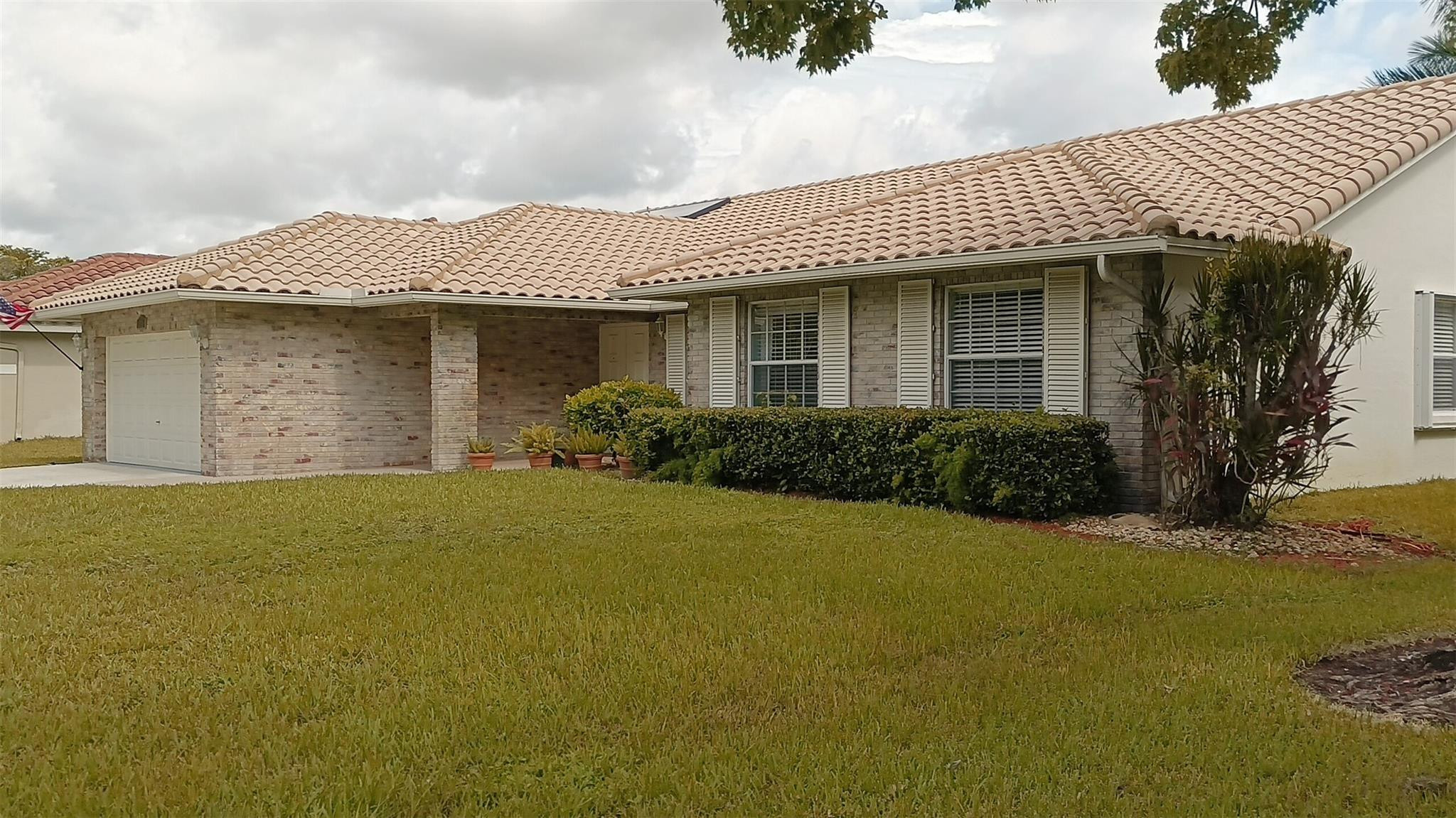 9712 NW 46th Mnr
