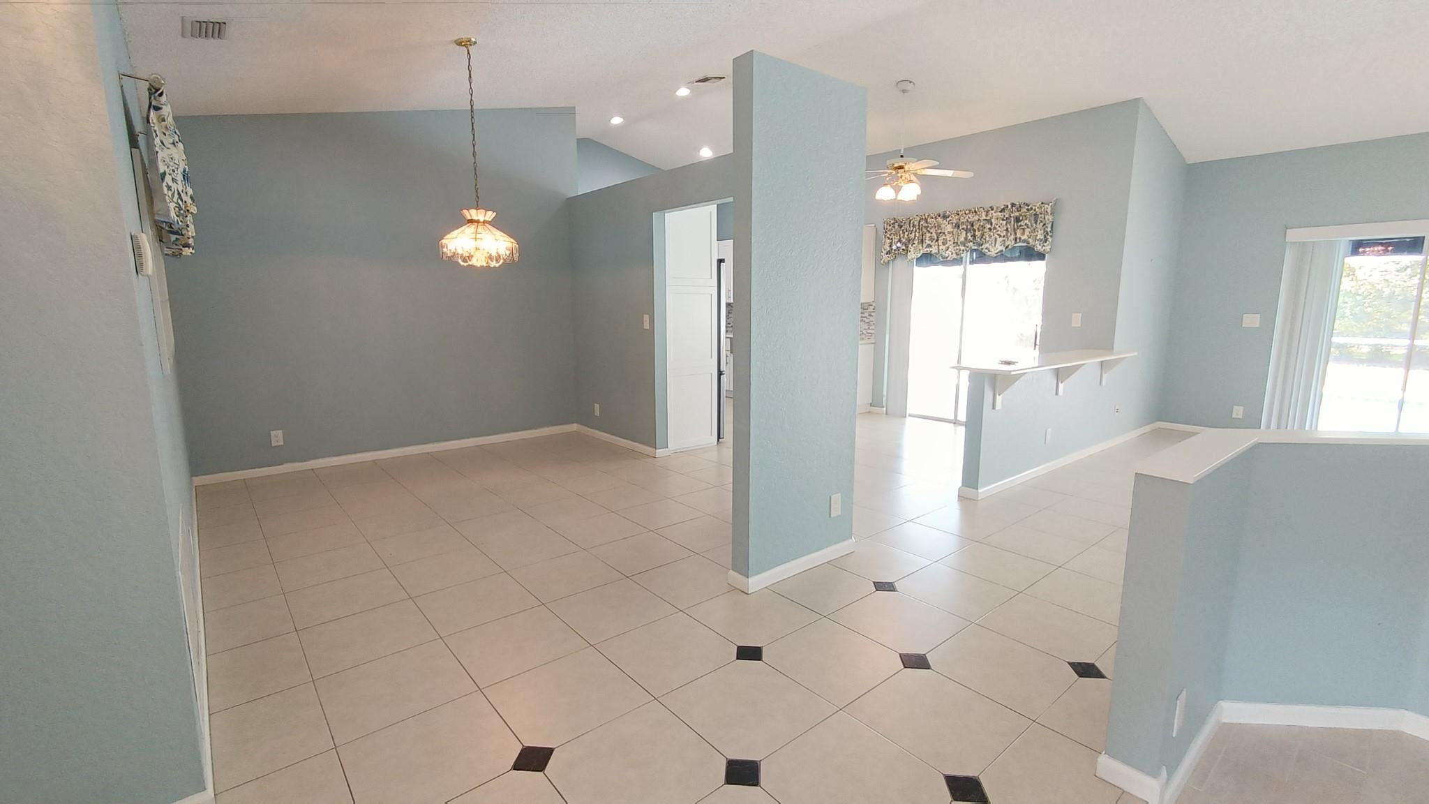 9712 NW 46th Mnr