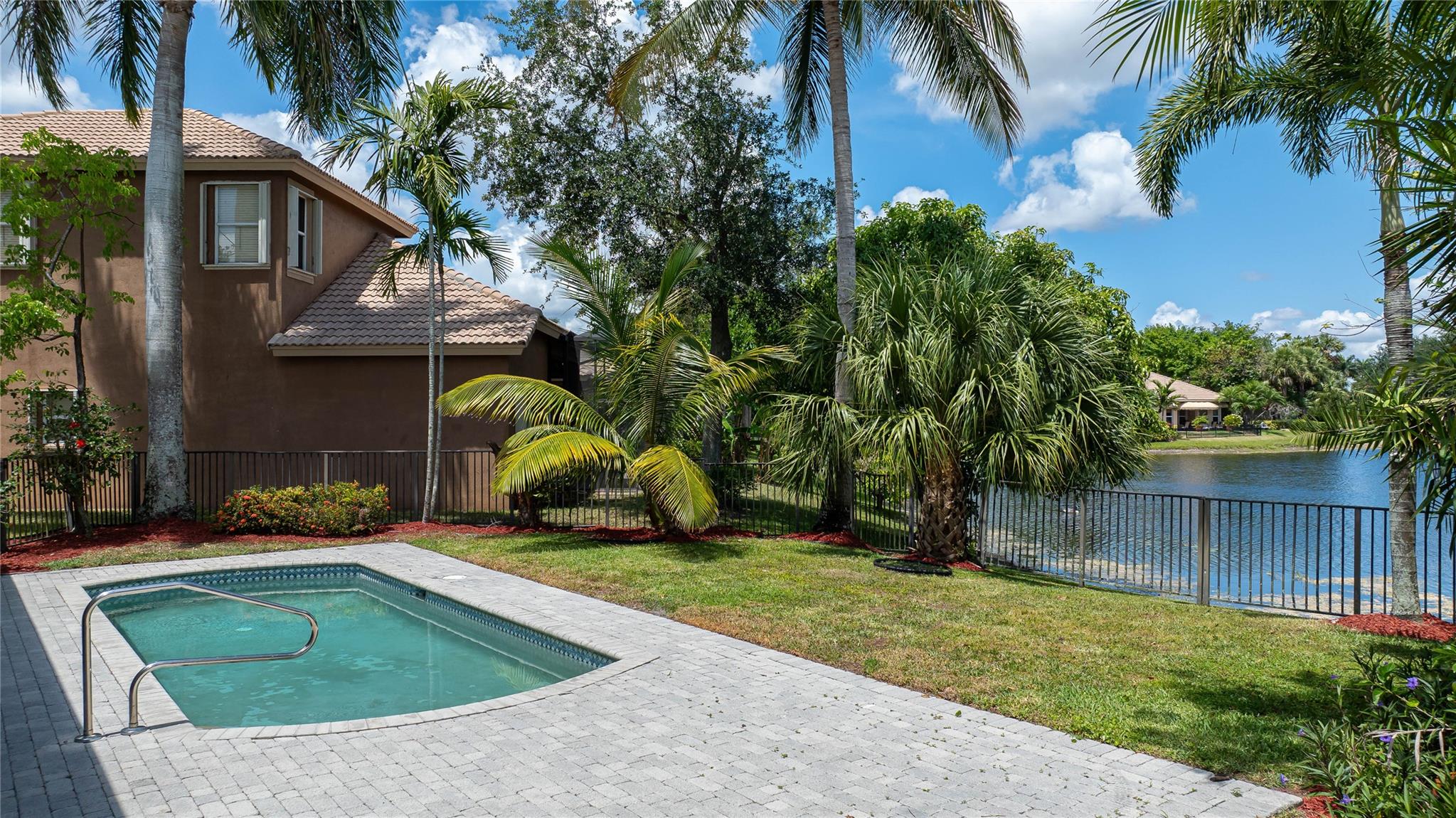 11239 NW 65th Mnr