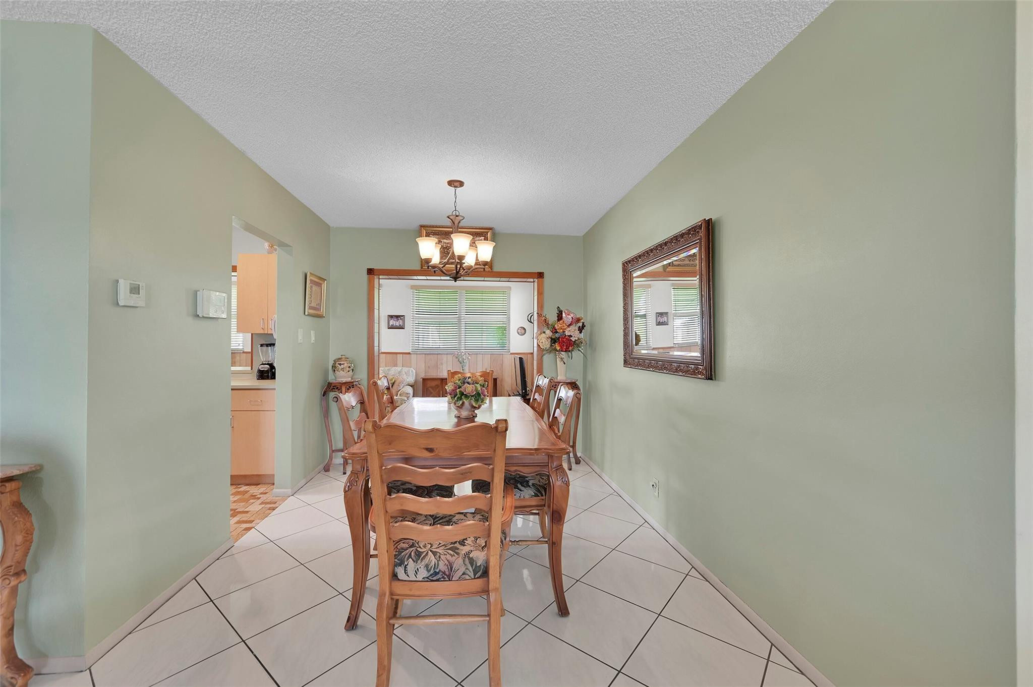 7107 NW 74th Pl