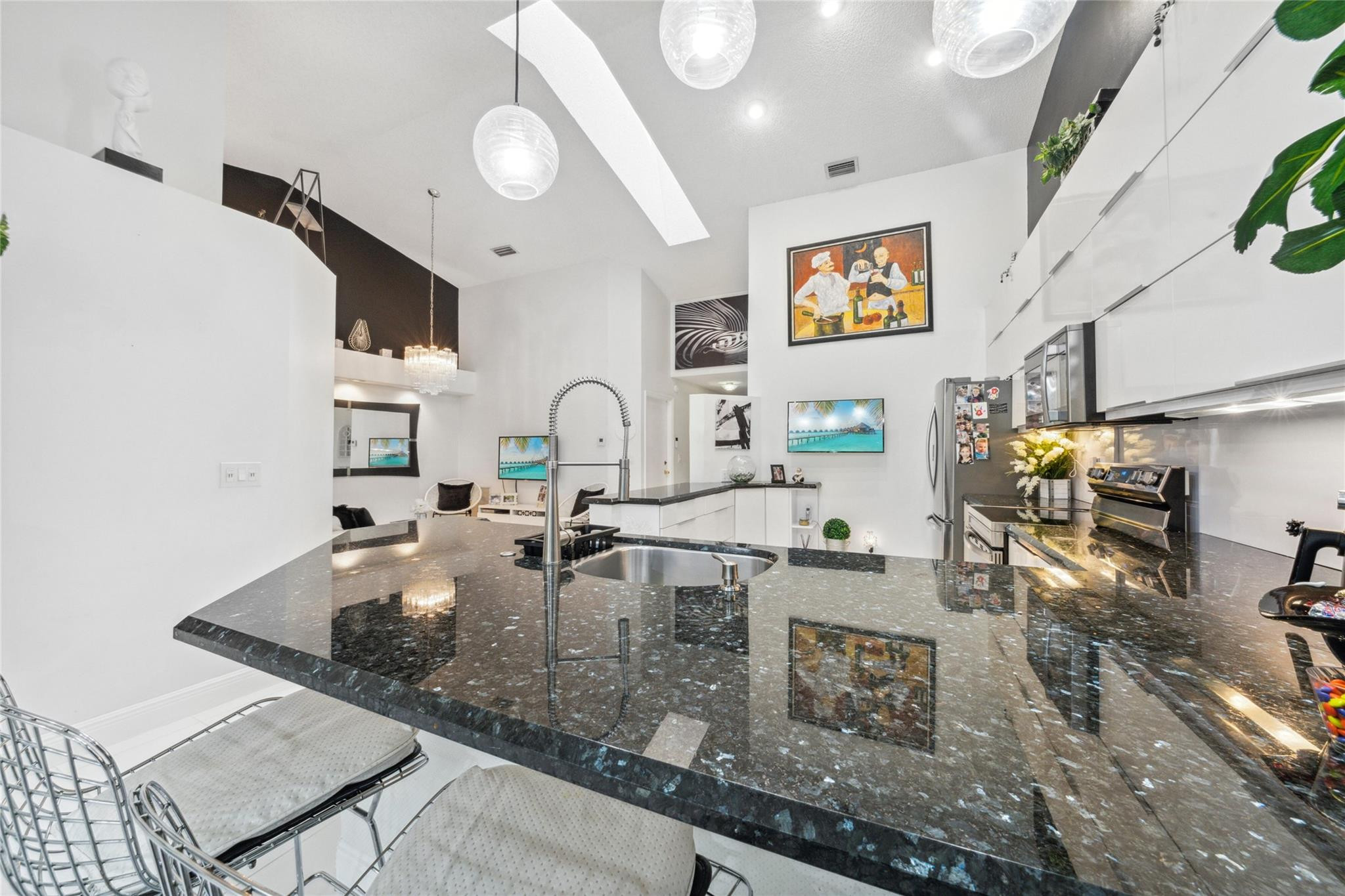 7616 S Pinewalk Dr 7616