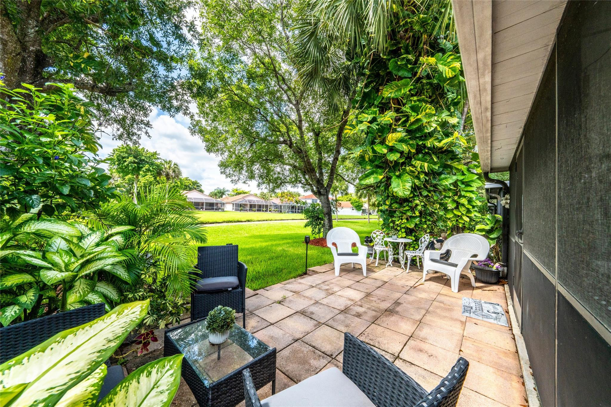 7616 S Pinewalk Dr 7616