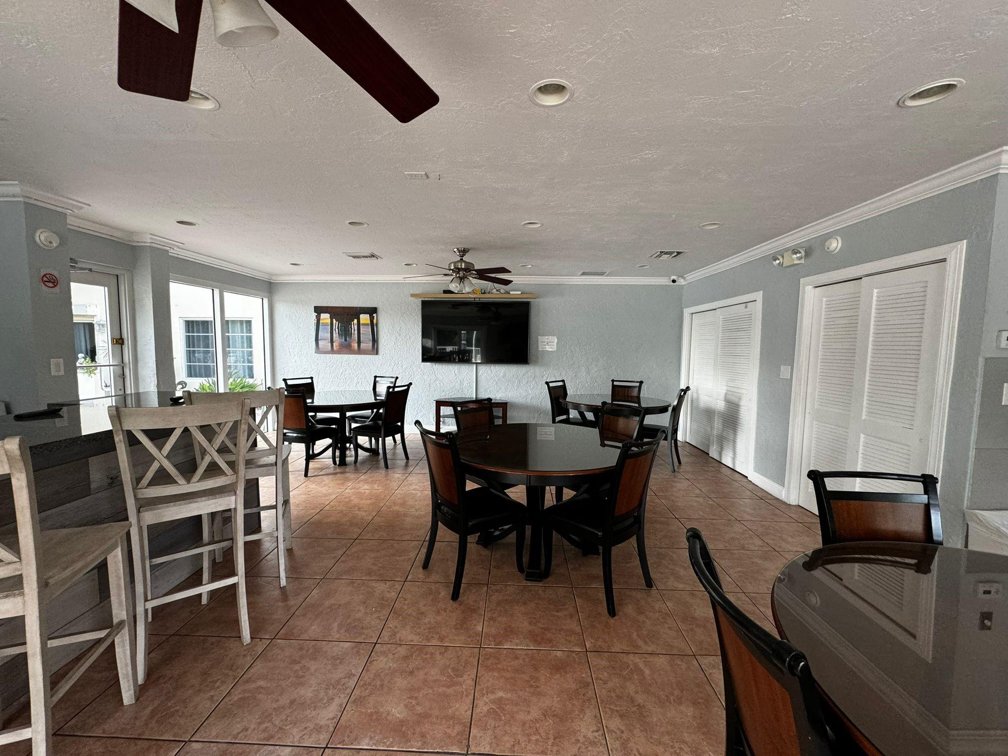 2850 NE 14th Street Cswy 203