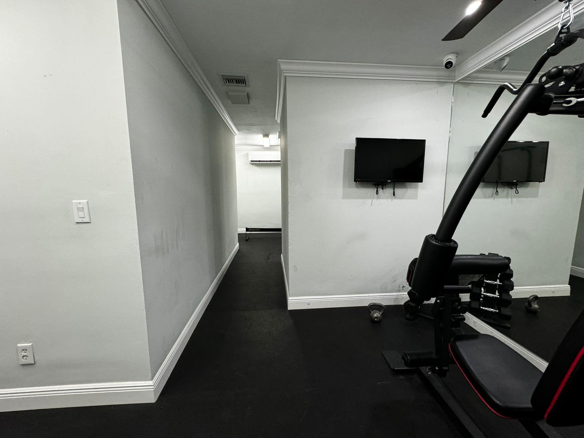 2850 NE 14th Street Cswy 203