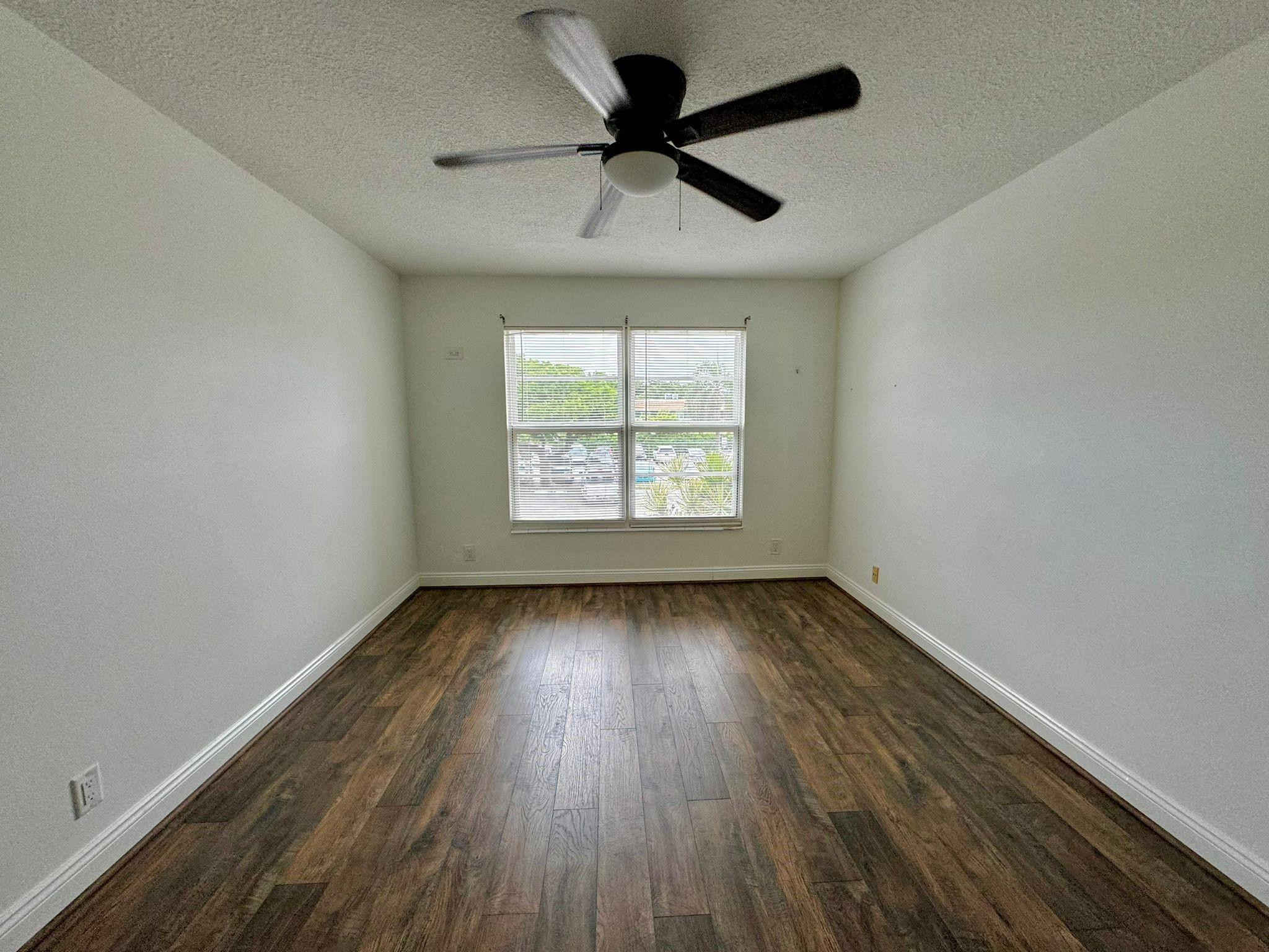 2850 NE 14th Street Cswy 203