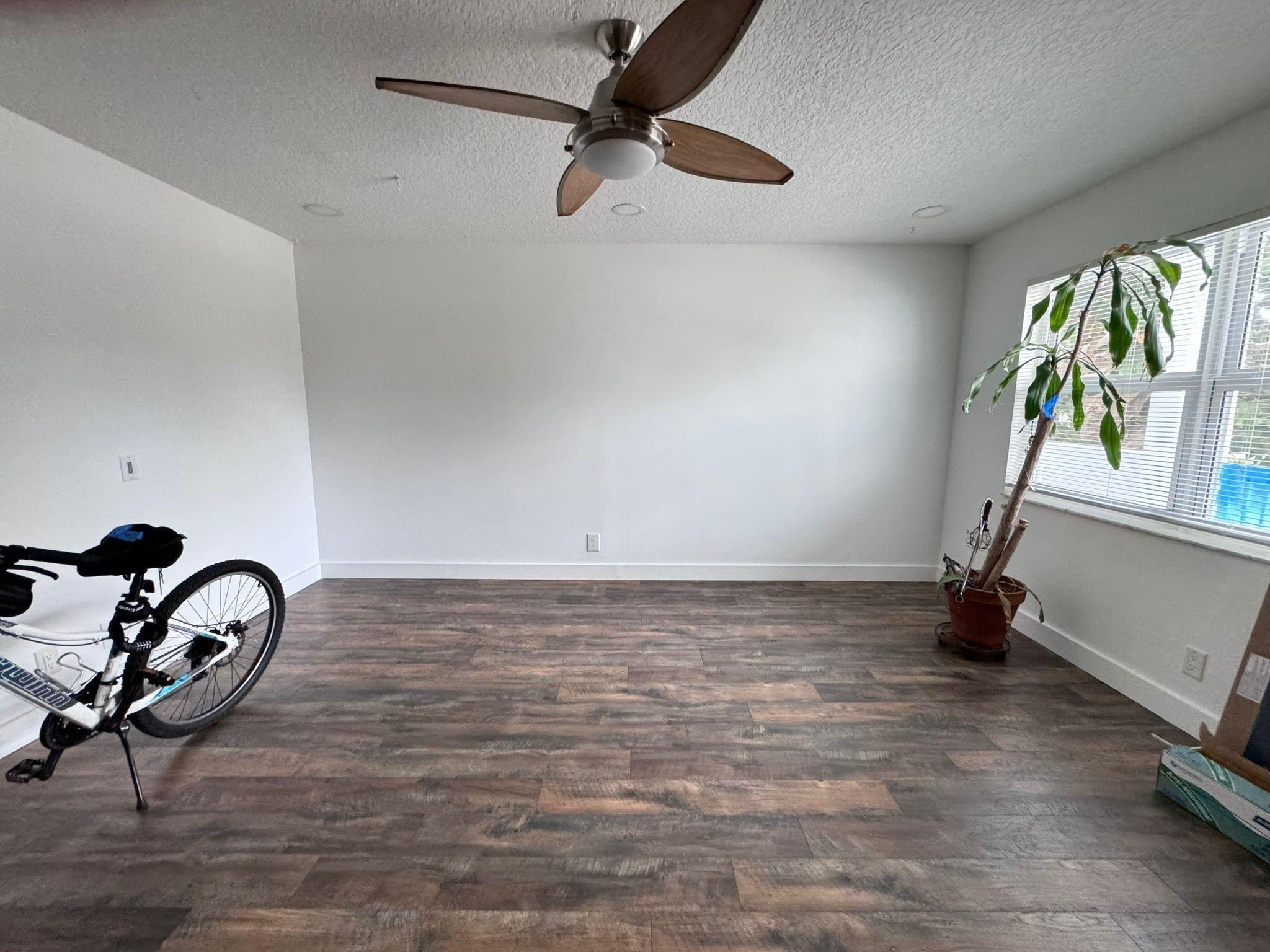 2850 NE 14th Street Cswy 203