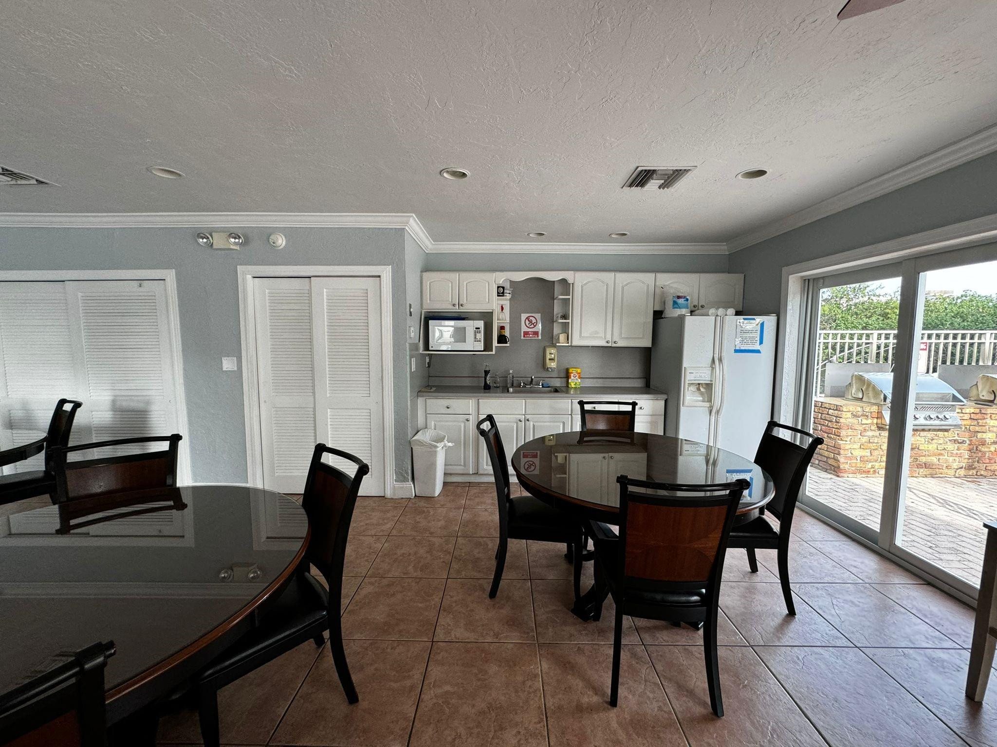 2850 NE 14th Street Cswy 203