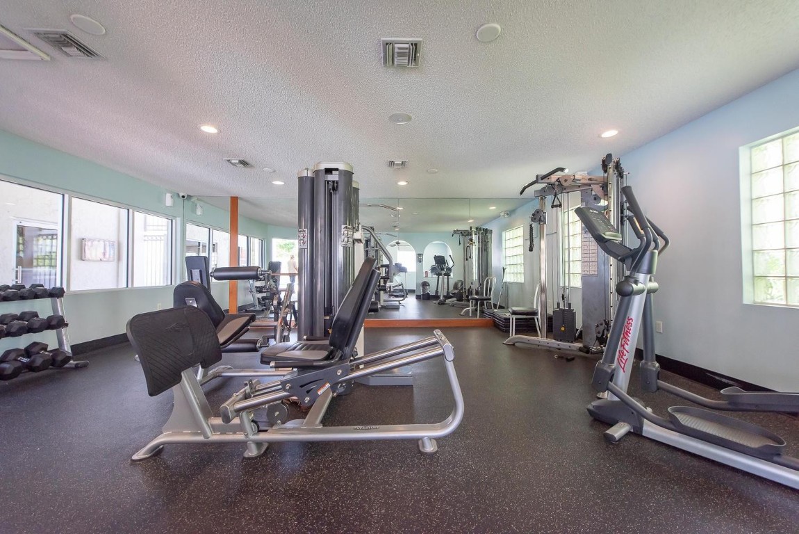 7558 S Pinewalk Dr 7558