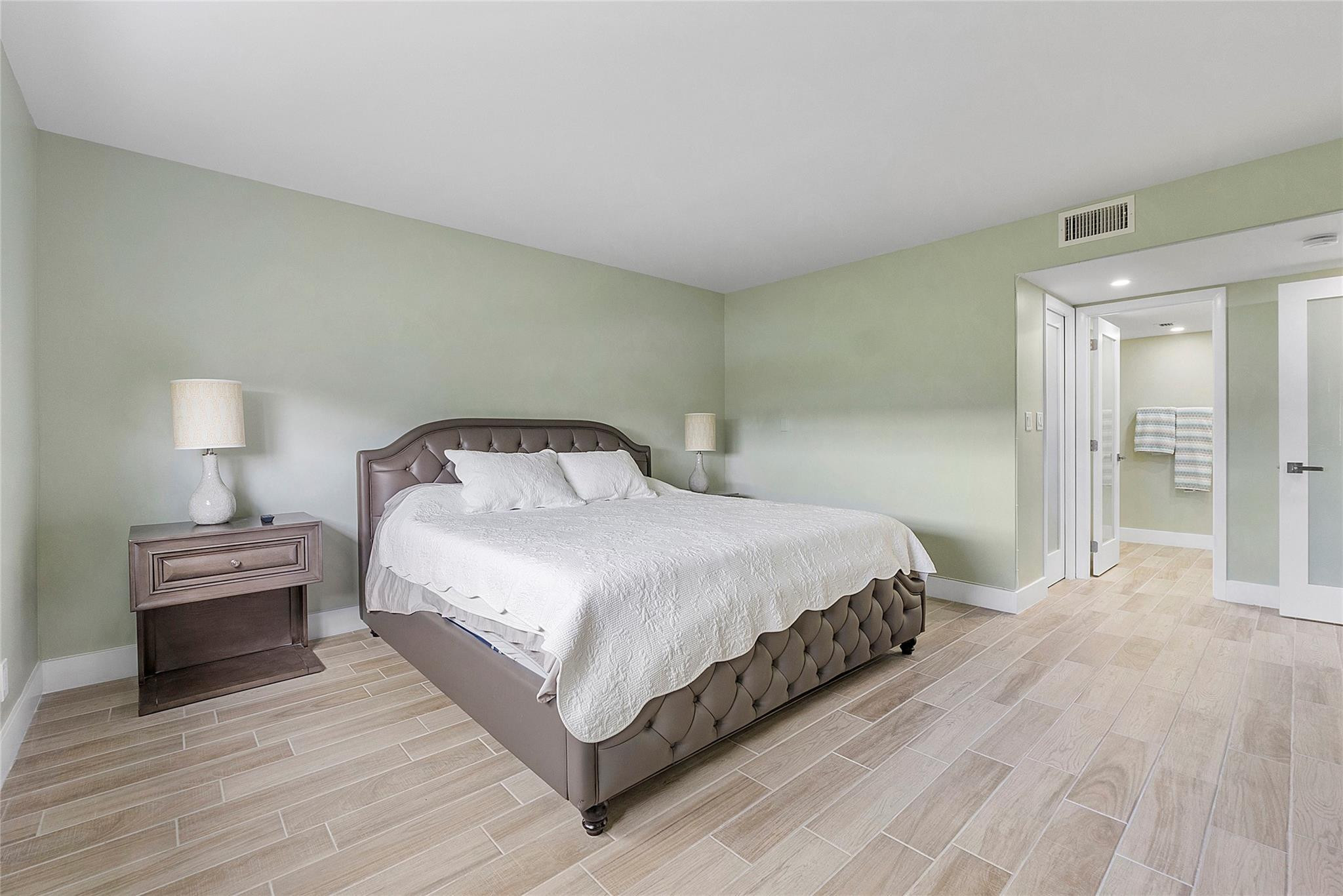 3502 Bimini Ln B2