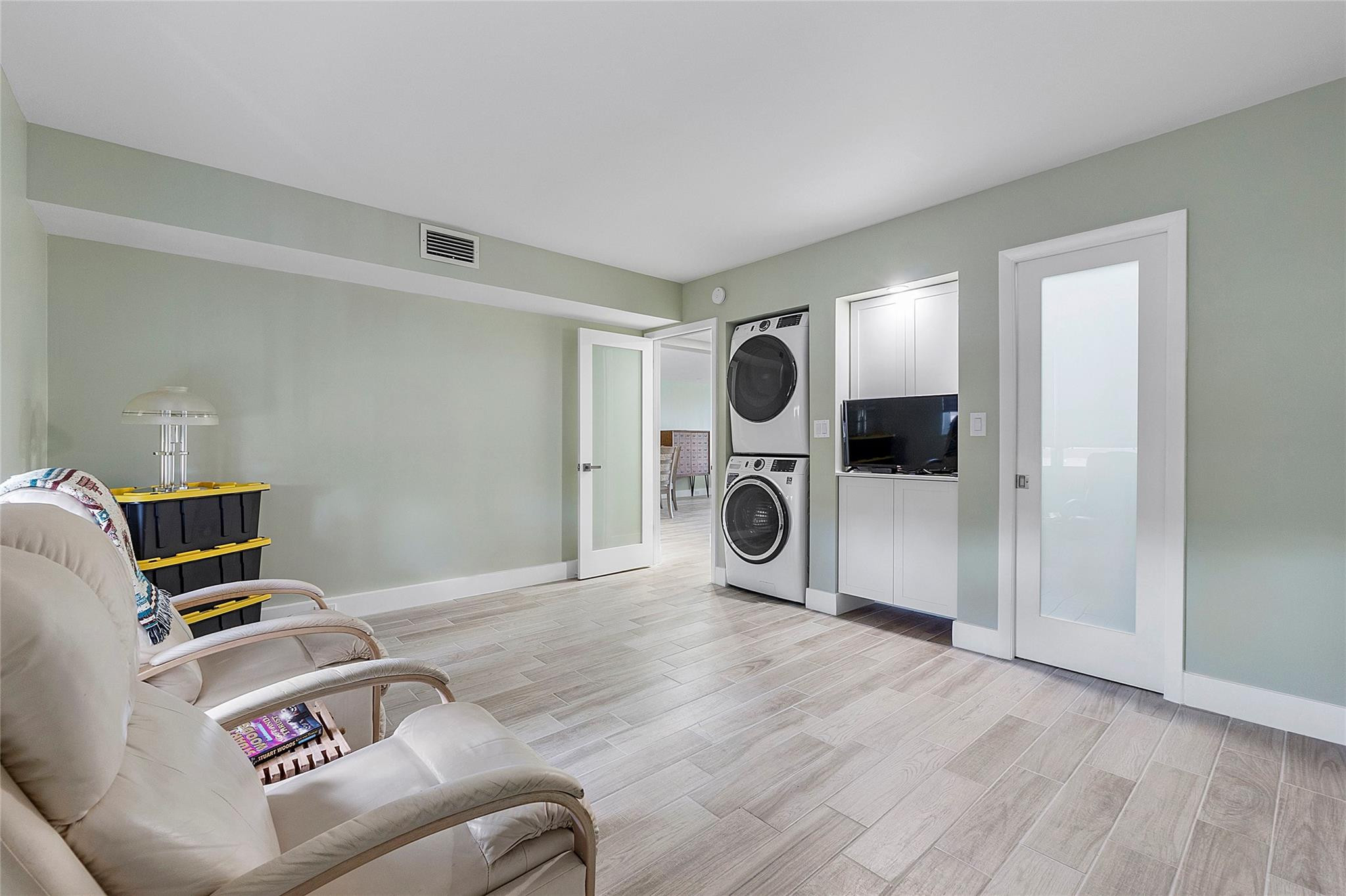3502 Bimini Ln B2