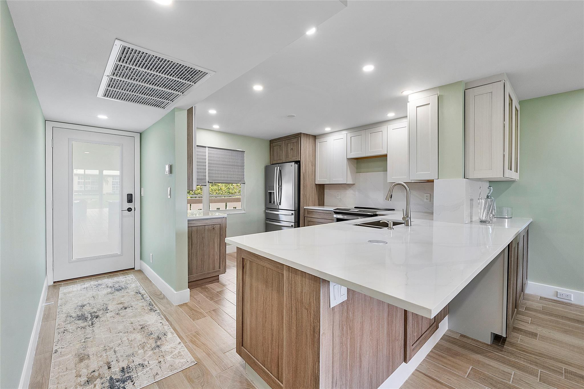 3502 Bimini Ln B2
