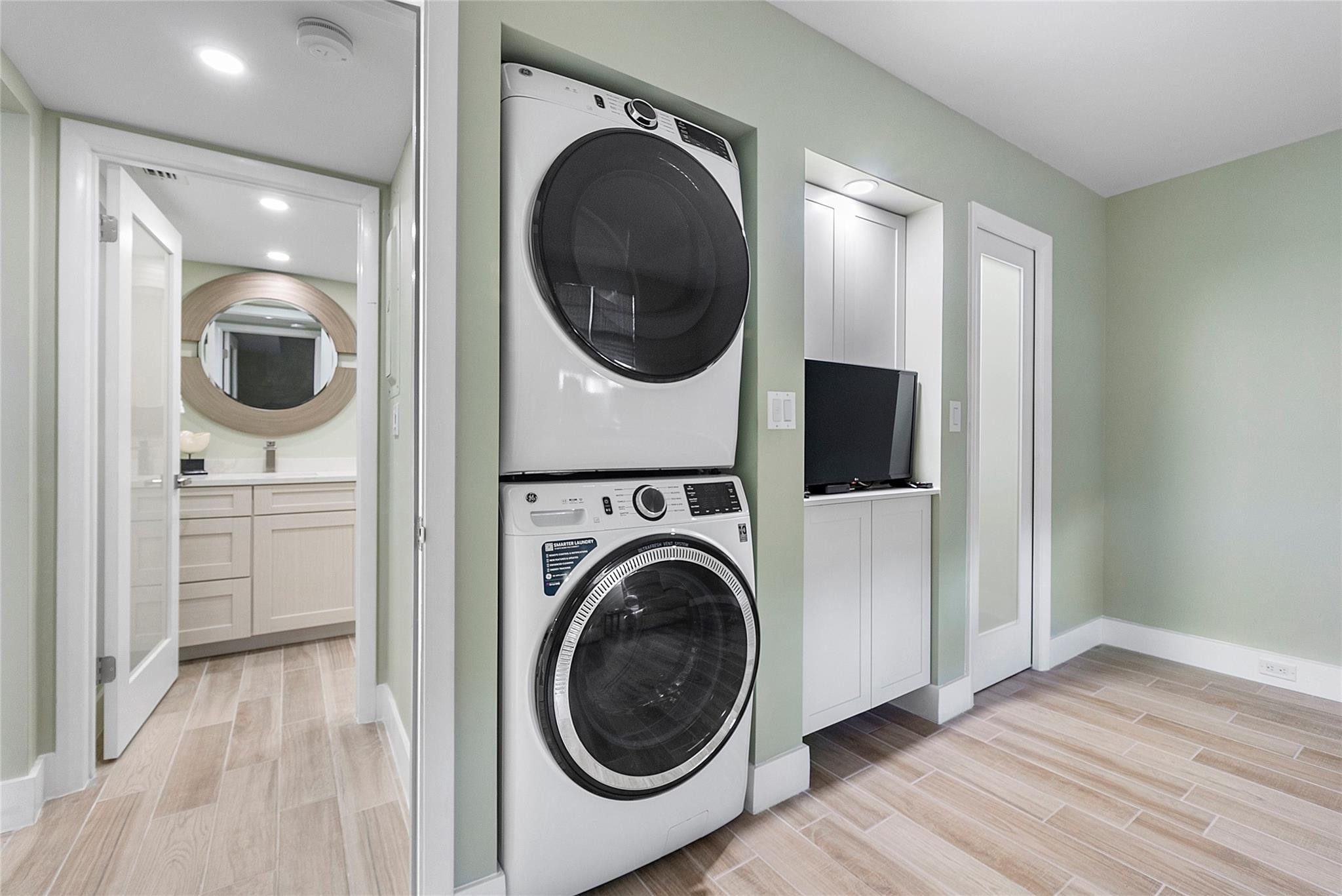 3502 Bimini Ln B2