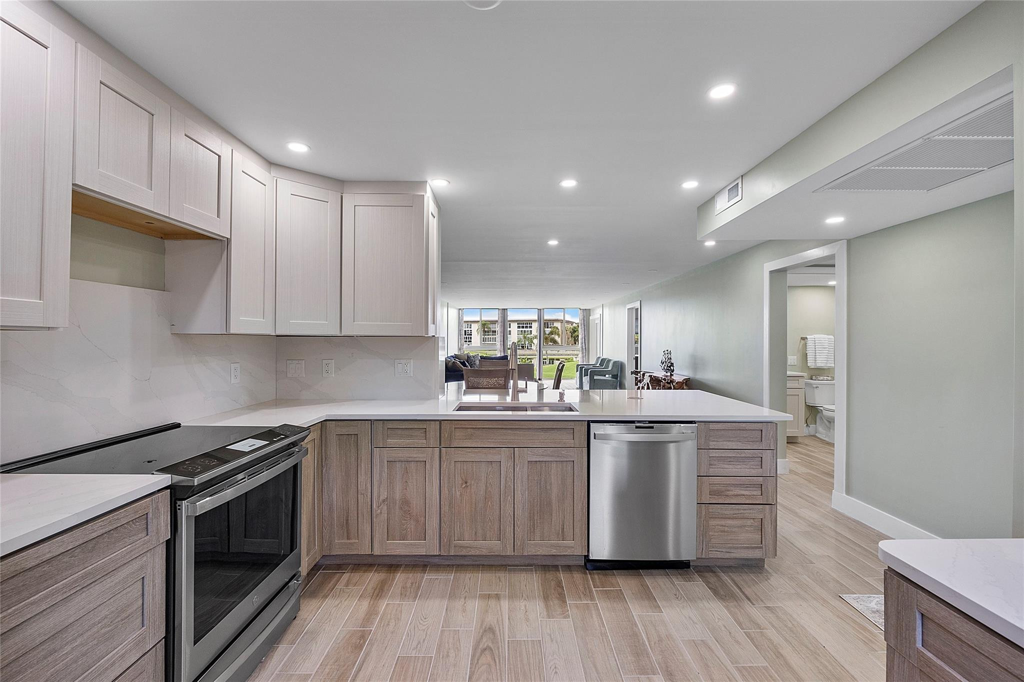 3502 Bimini Ln B2