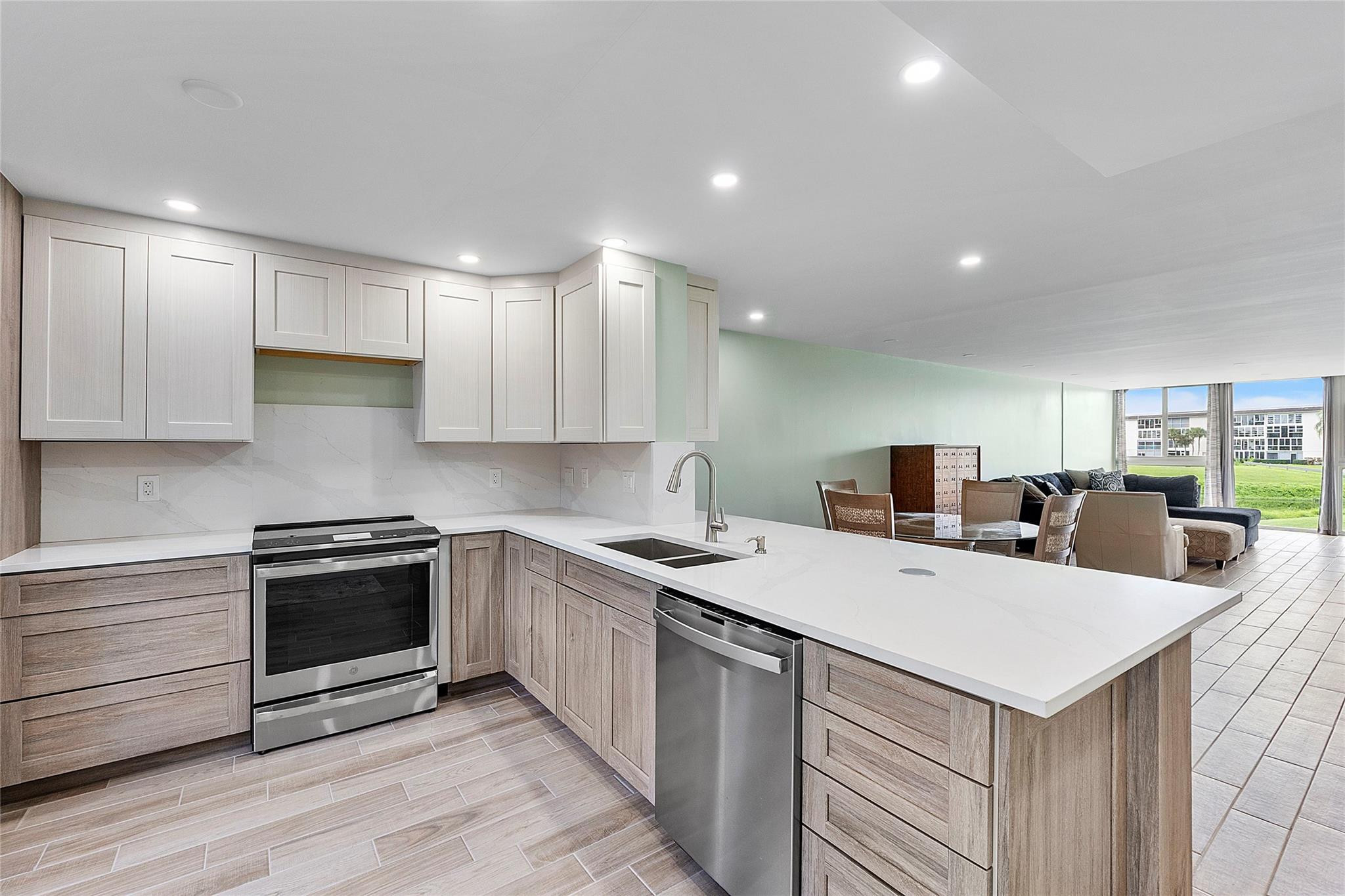 3502 Bimini Ln B2