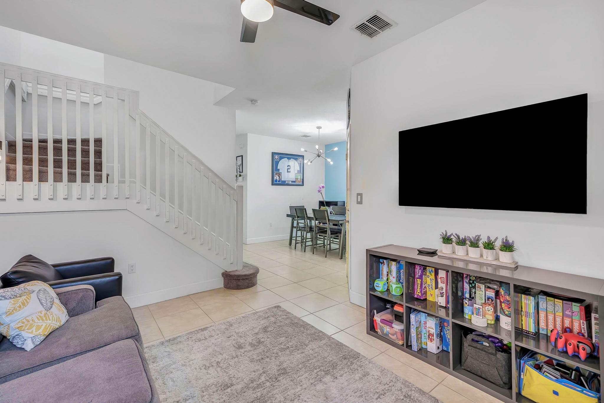 4743 NW 48th Ter