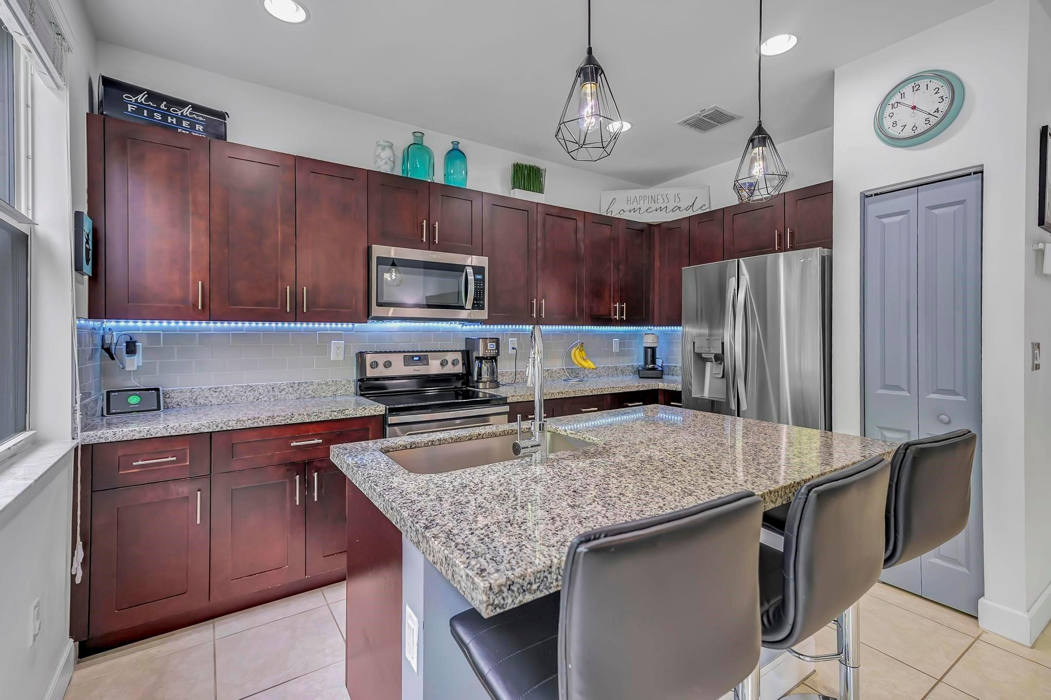 4743 NW 48th Ter