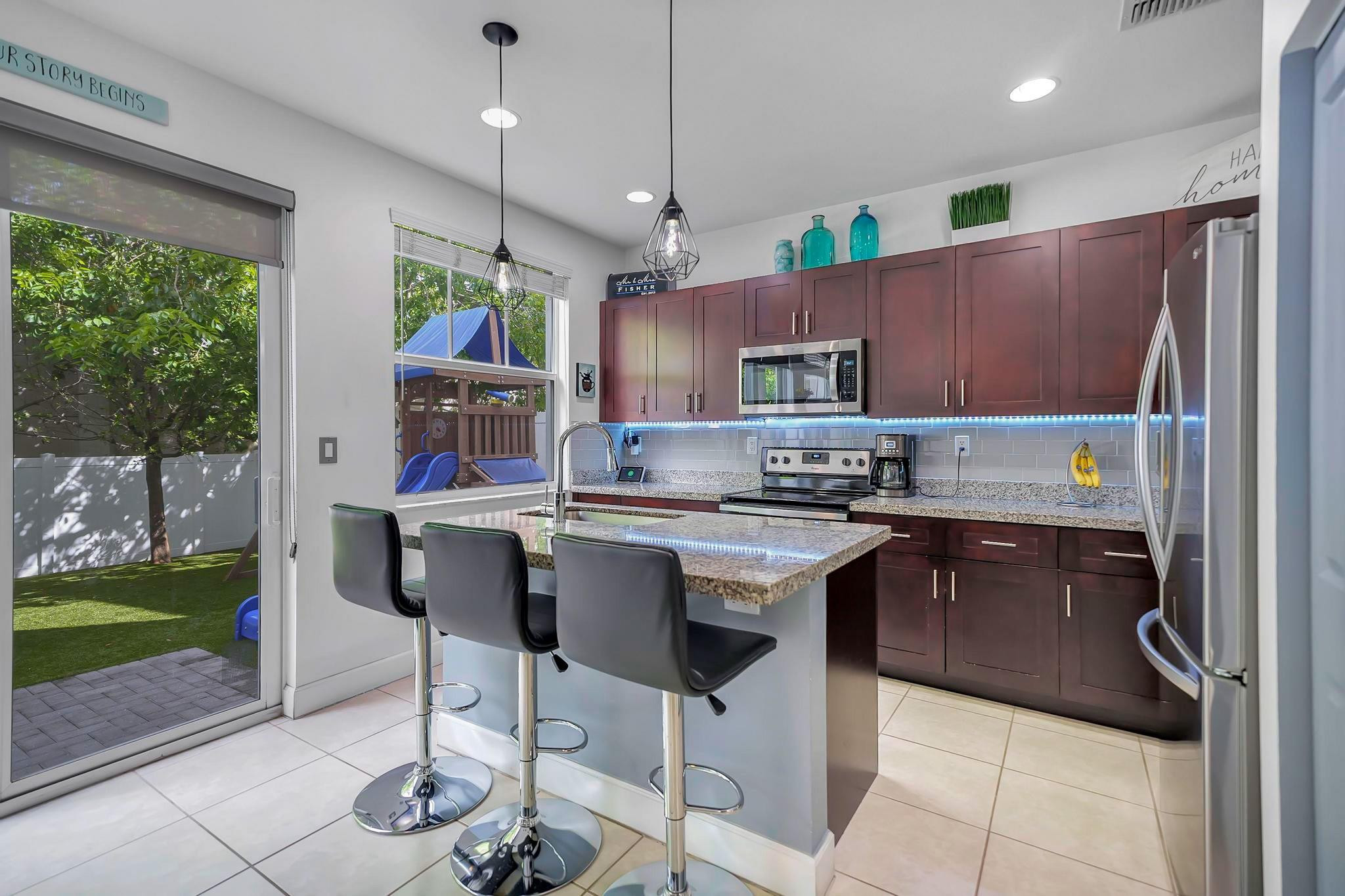 4743 NW 48th Ter