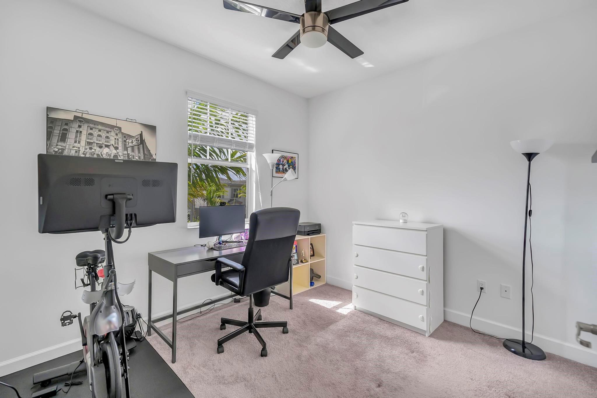 4743 NW 48th Ter