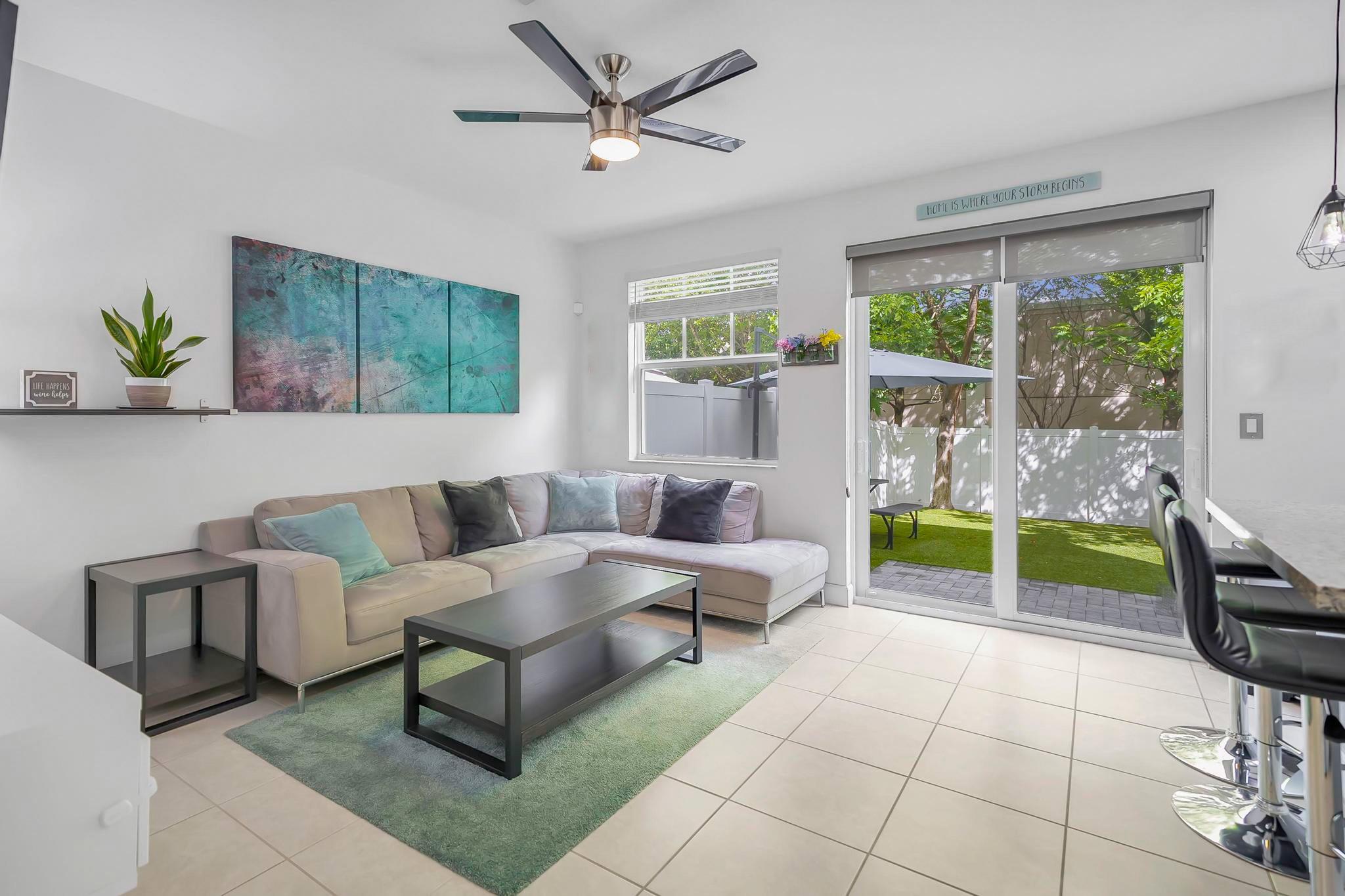 4743 NW 48th Ter