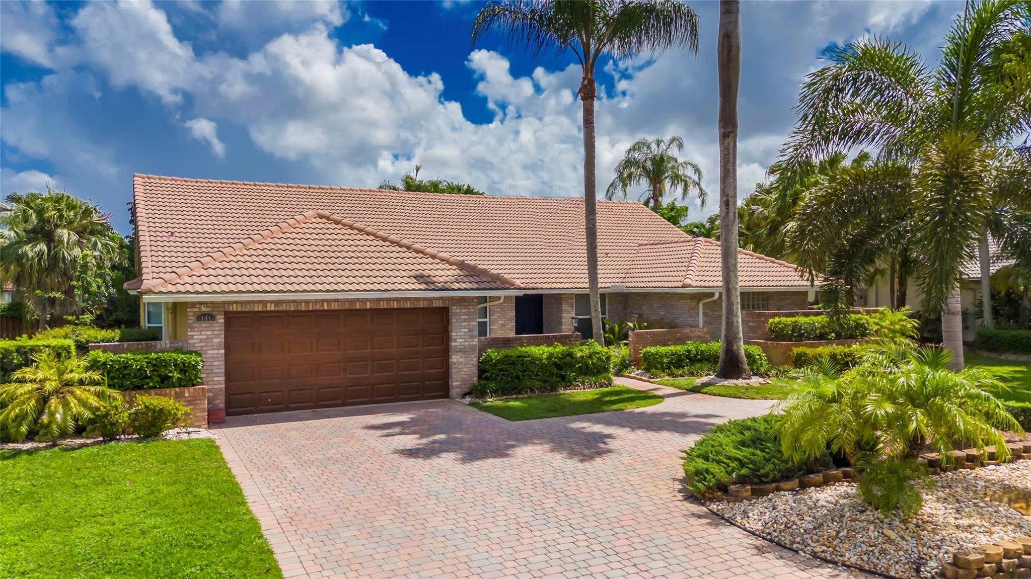 141 NW 114th Ln