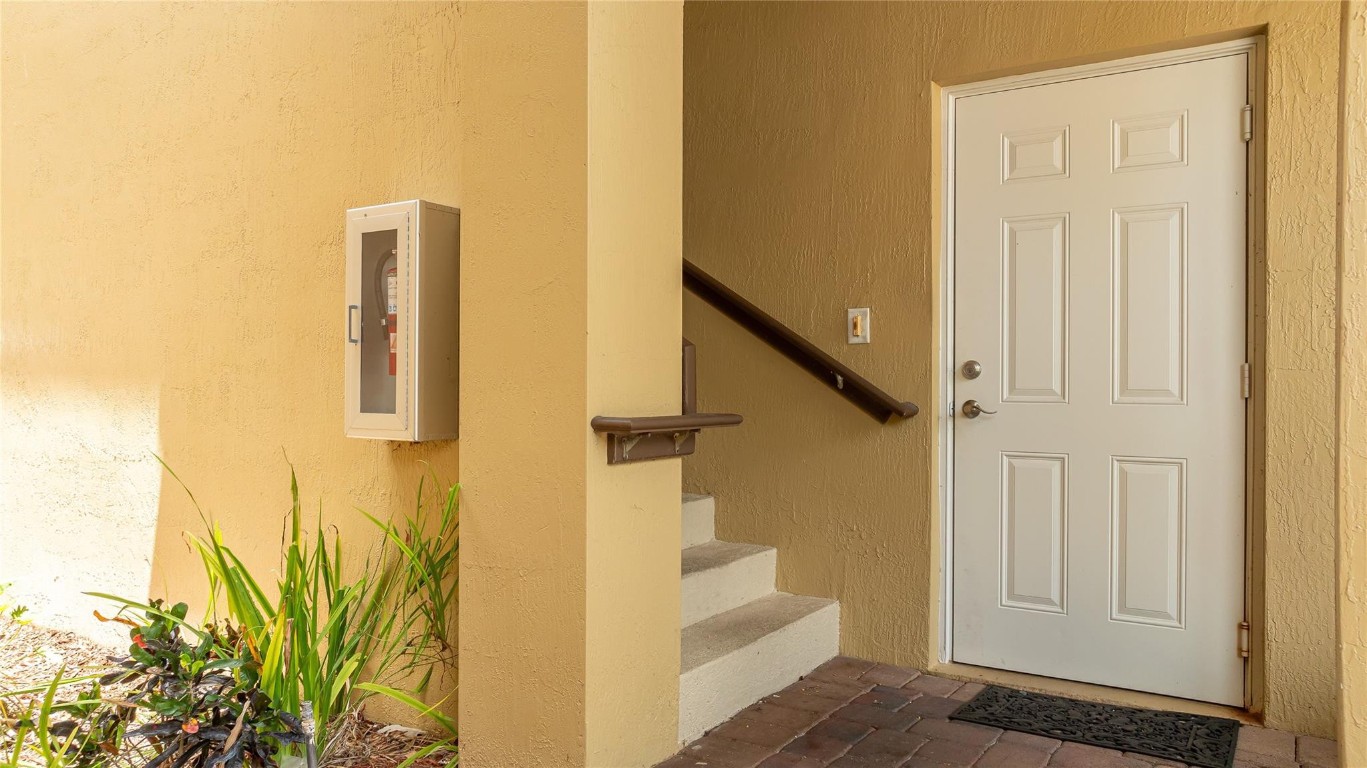 8205 NW 128th Ln 8205