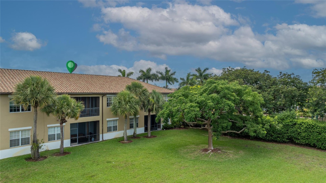 8205 NW 128th Ln 8205