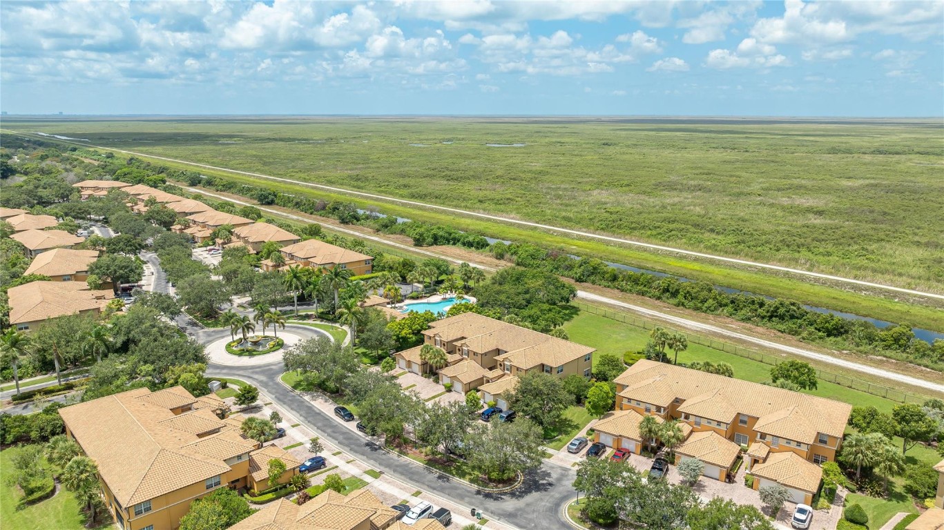 8205 NW 128th Ln 8205