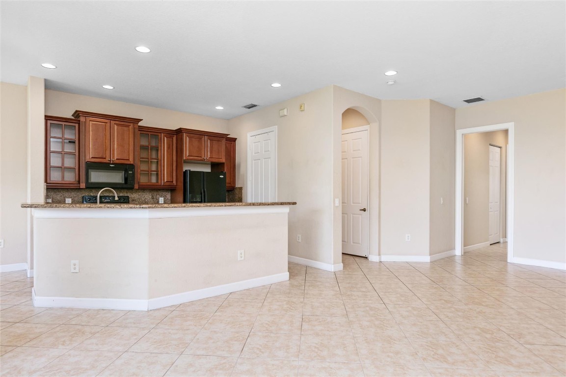 8205 NW 128th Ln 8205