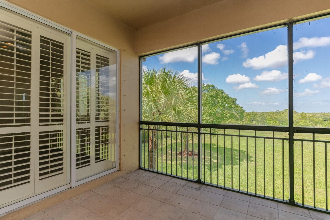 8205 NW 128th Ln 8205