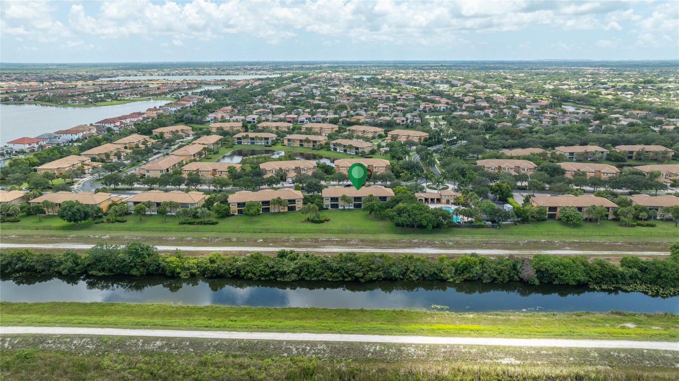 8205 NW 128th Ln 8205