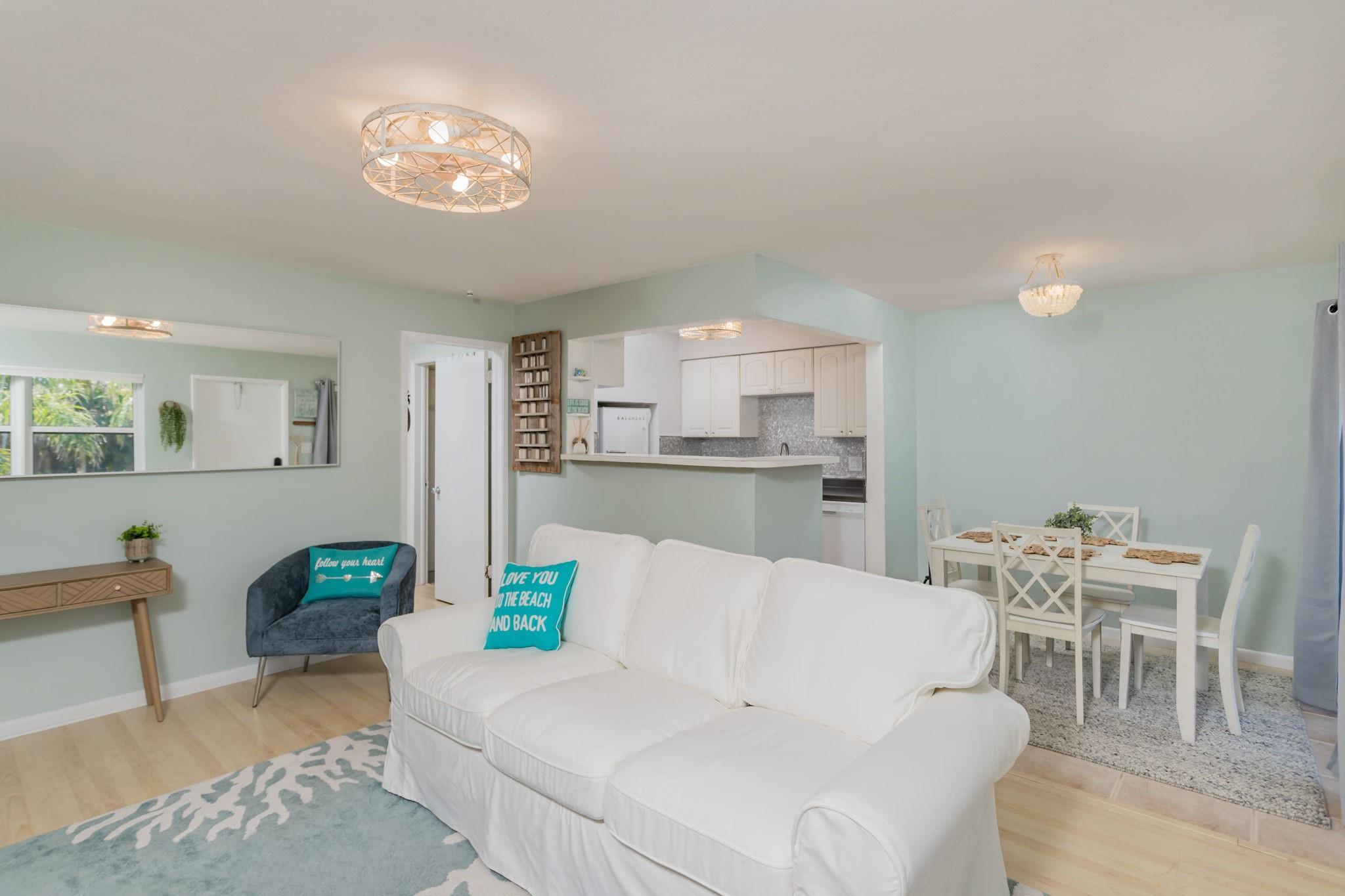 3230 NE 13th St 202