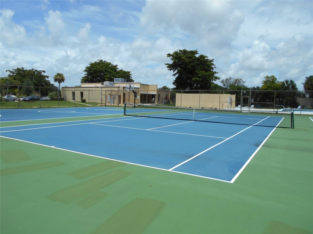 4409 NW 3rd Ter 4409