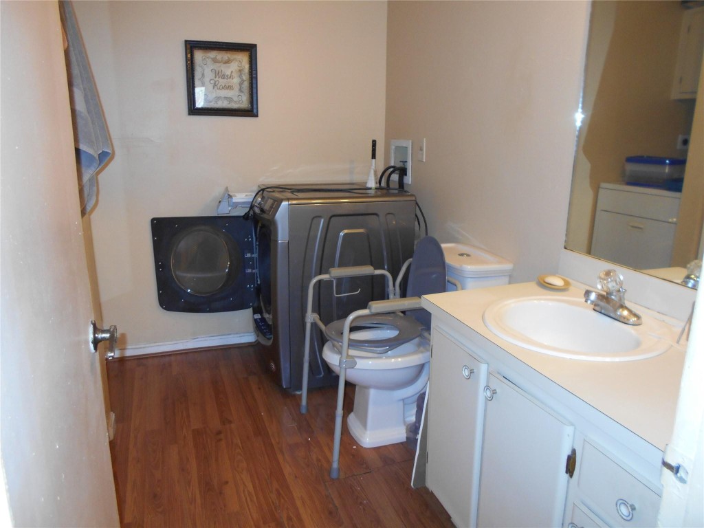 4409 NW 3rd Ter 4409