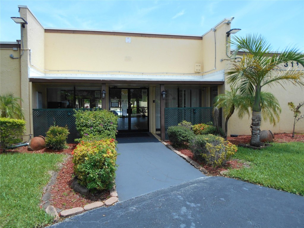 4409 NW 3rd Ter 4409