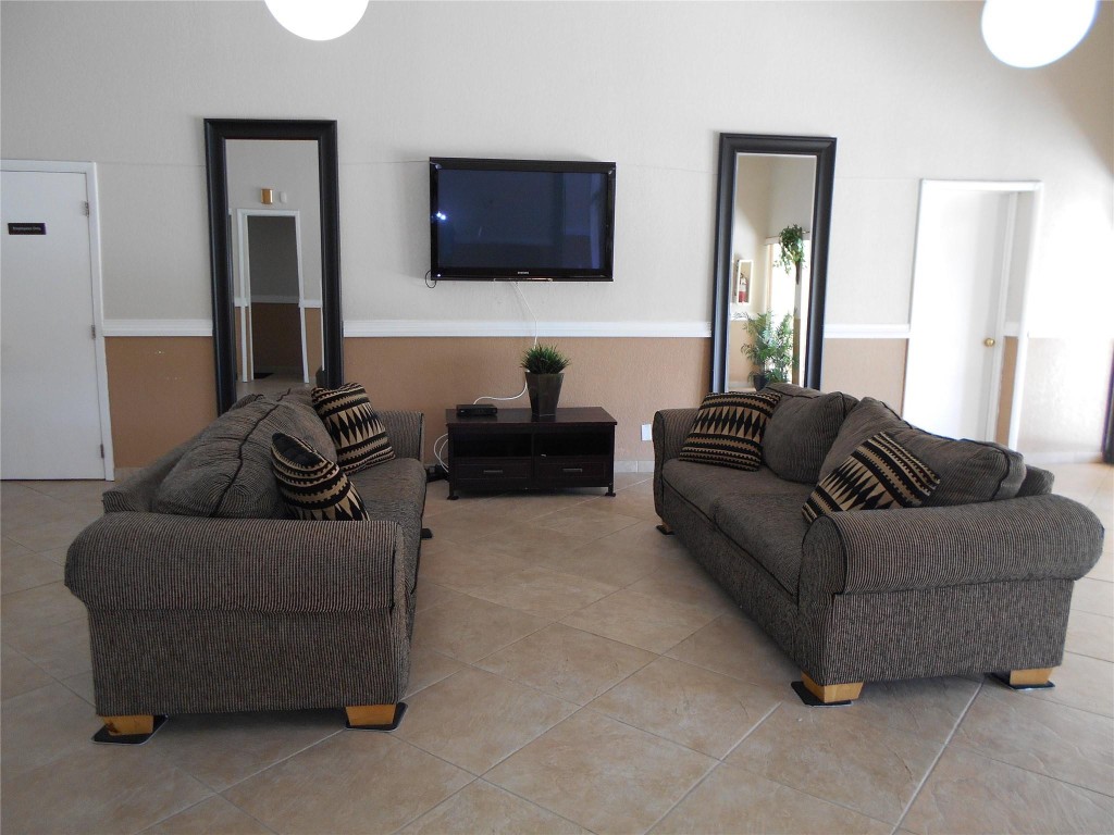 4409 NW 3rd Ter 4409