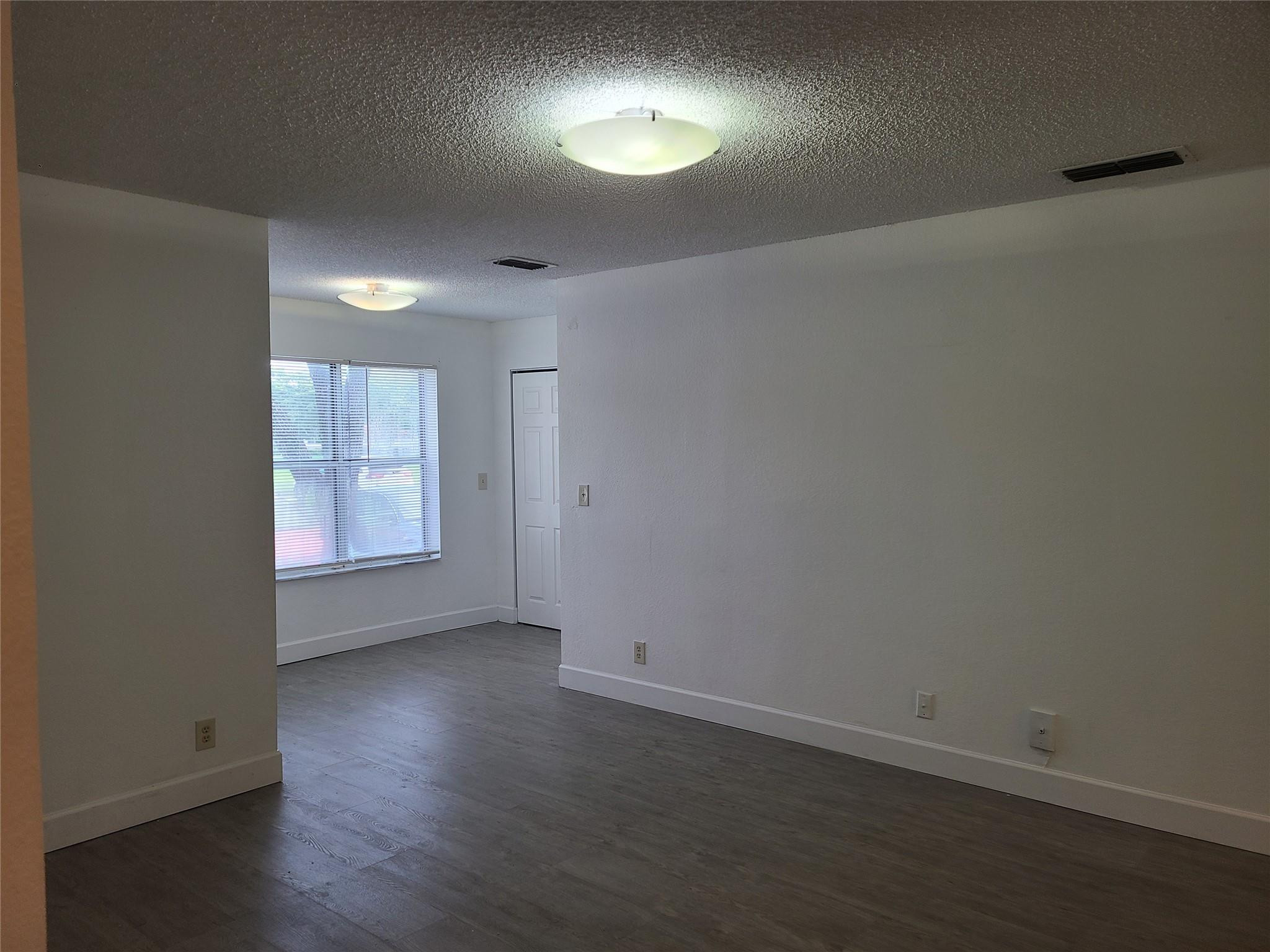 3330 Pinewalk Dr N 1617