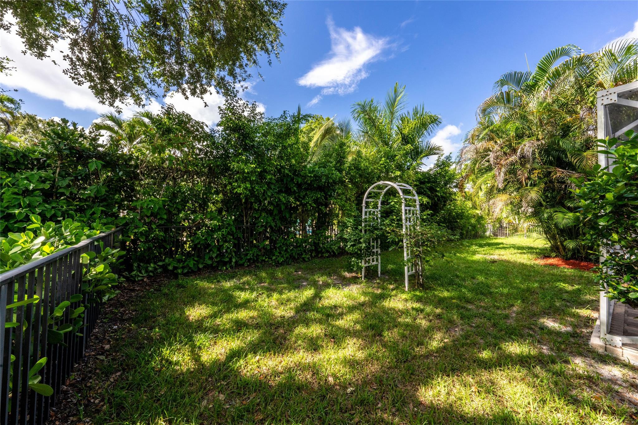 10542 NW 68th Ct