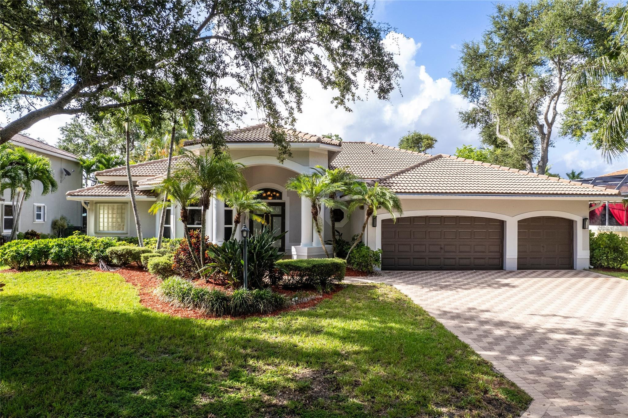 10542 NW 68th Ct