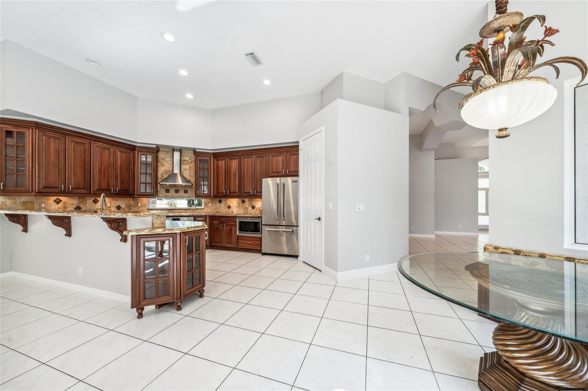 10542 NW 68th Ct
