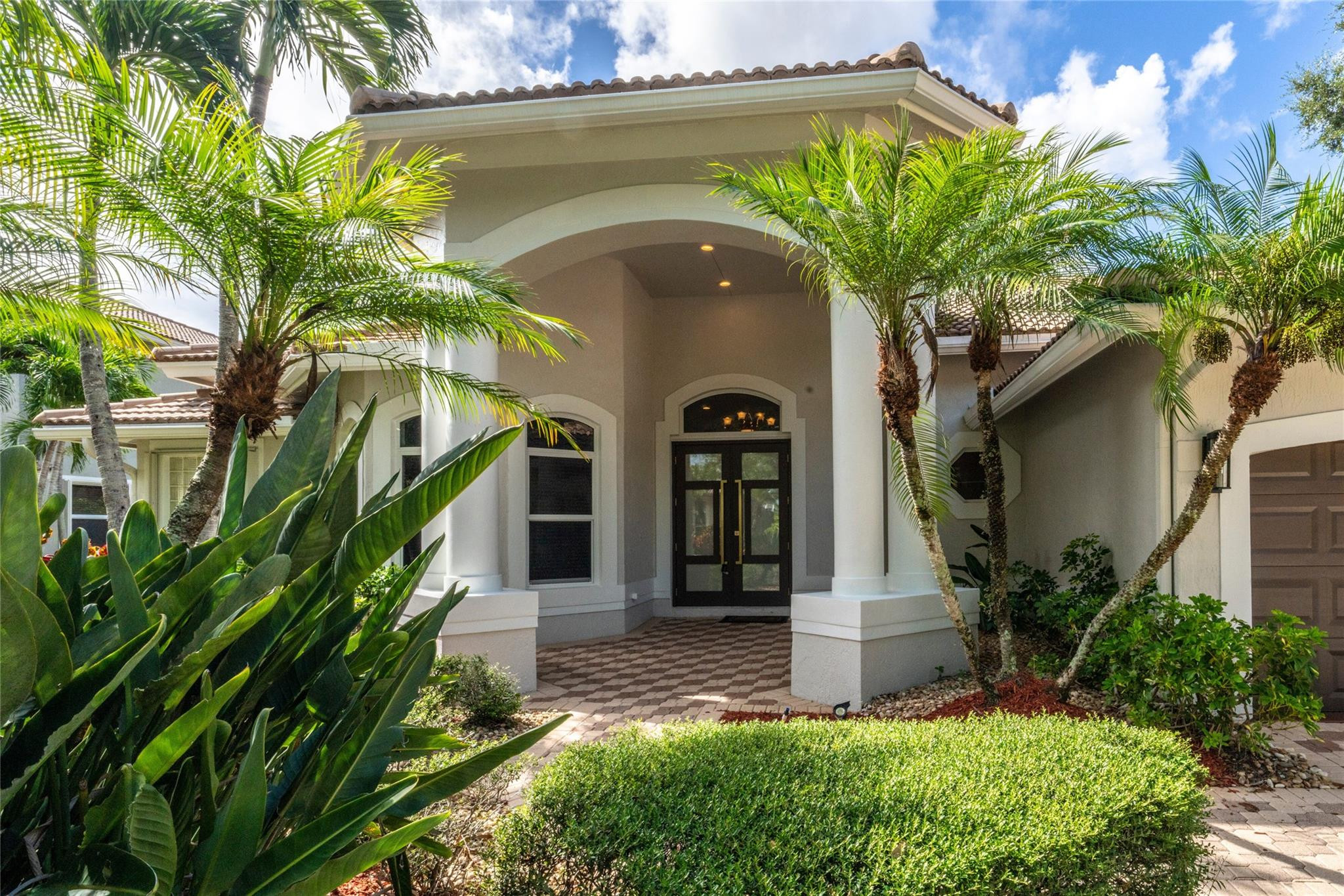 10542 NW 68th Ct