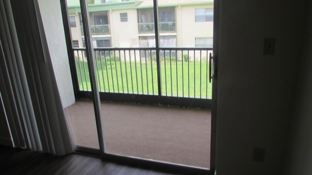 4279 NW 89th Ave 205