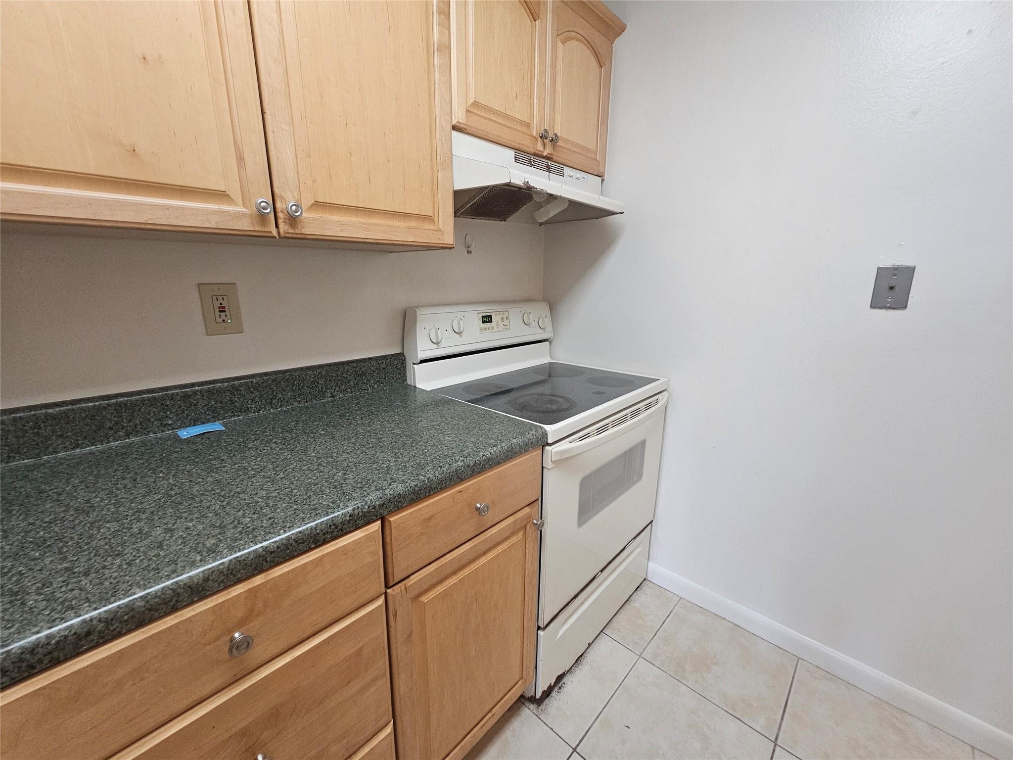 4279 NW 89th Ave 205