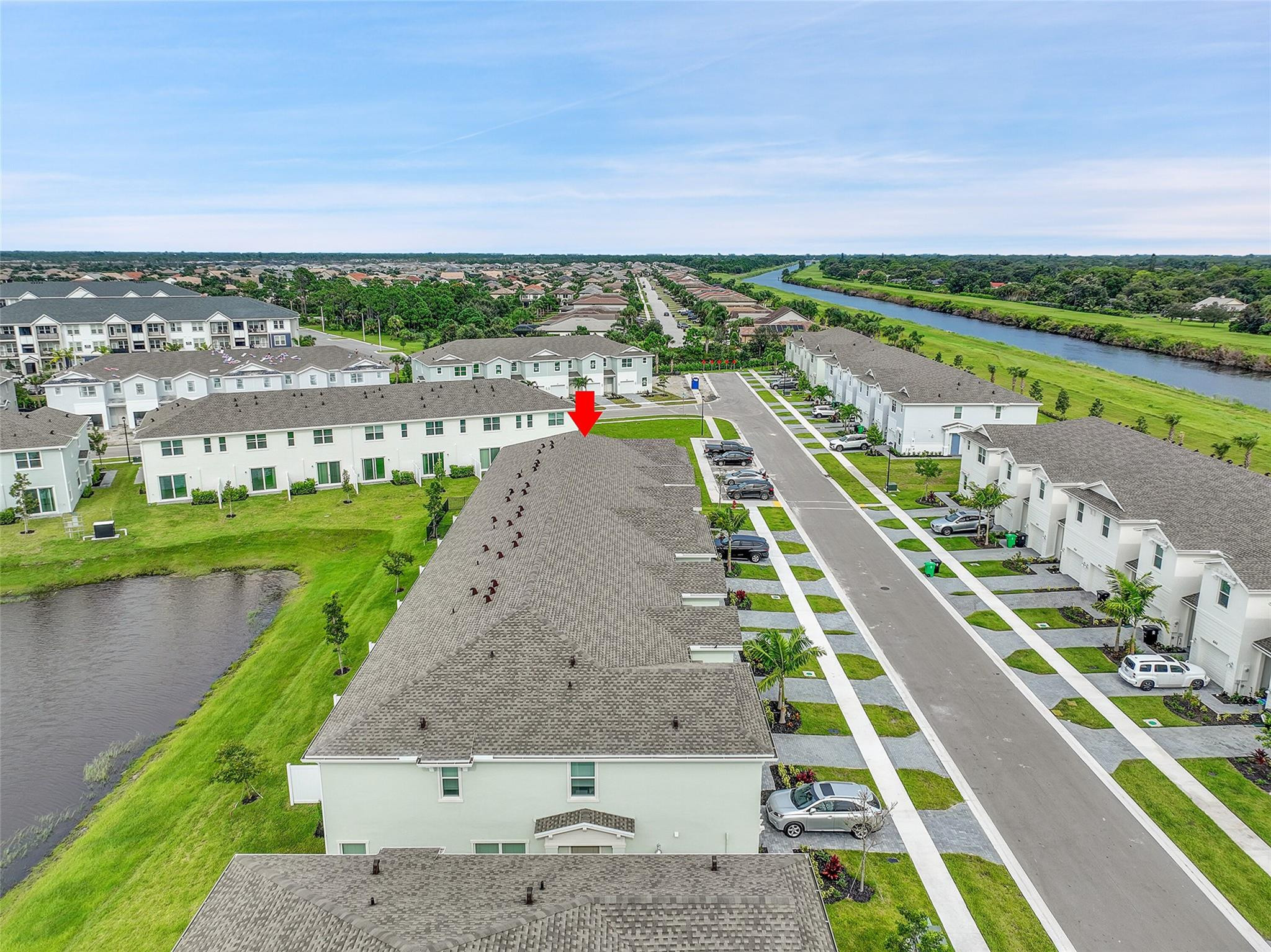 649 SE Lake Falls St