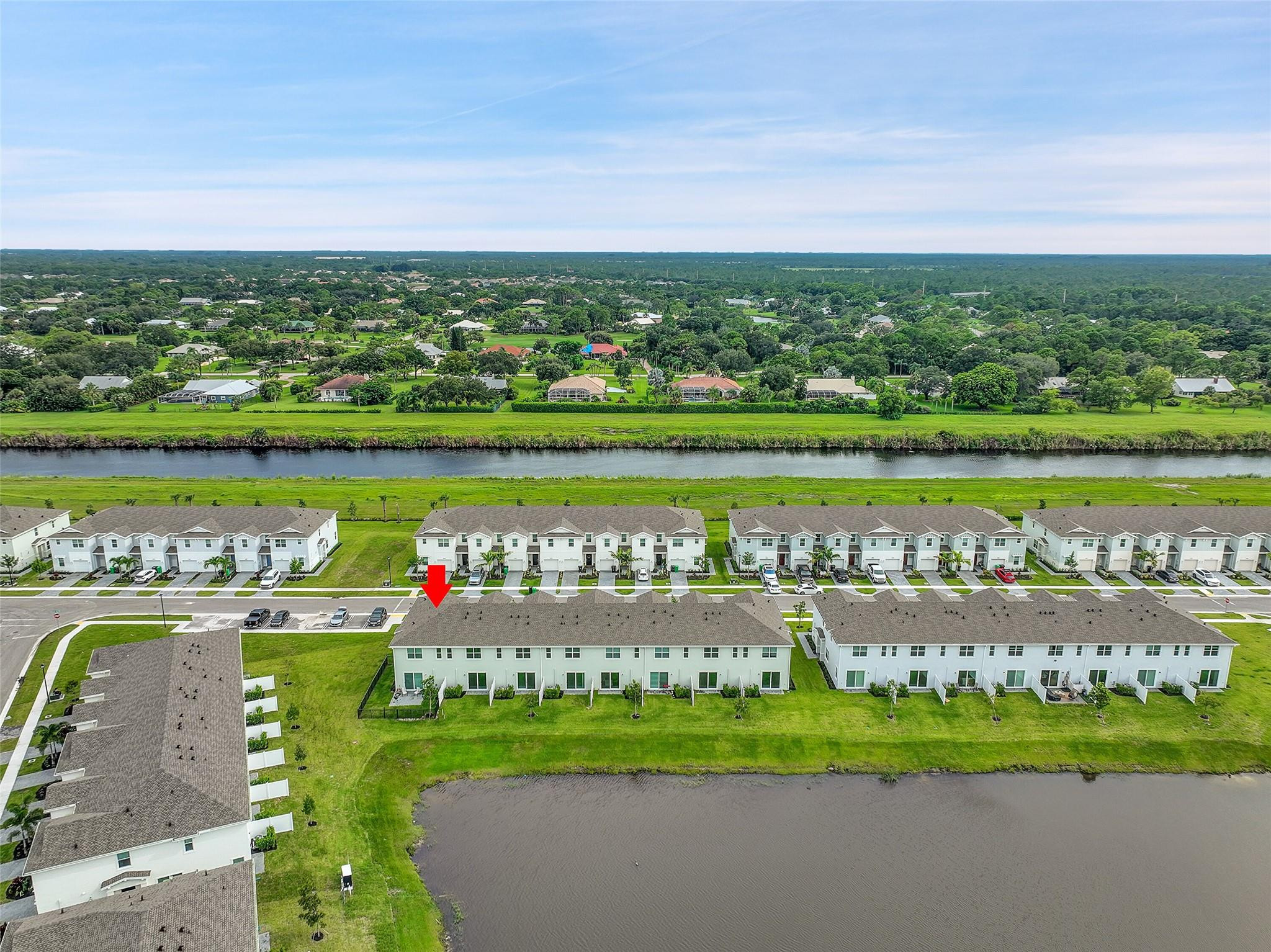 649 SE Lake Falls St