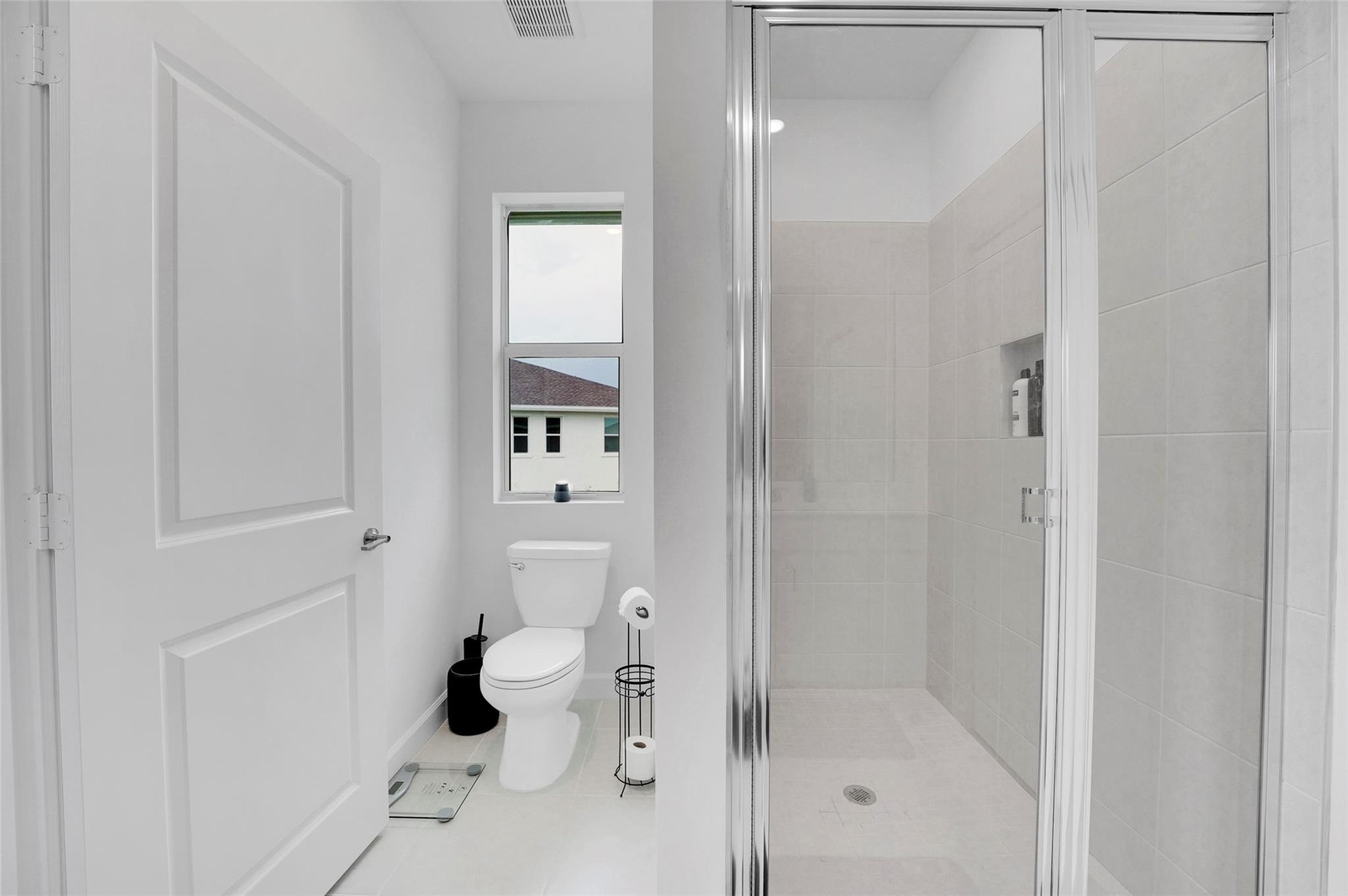 649 SE Lake Falls St